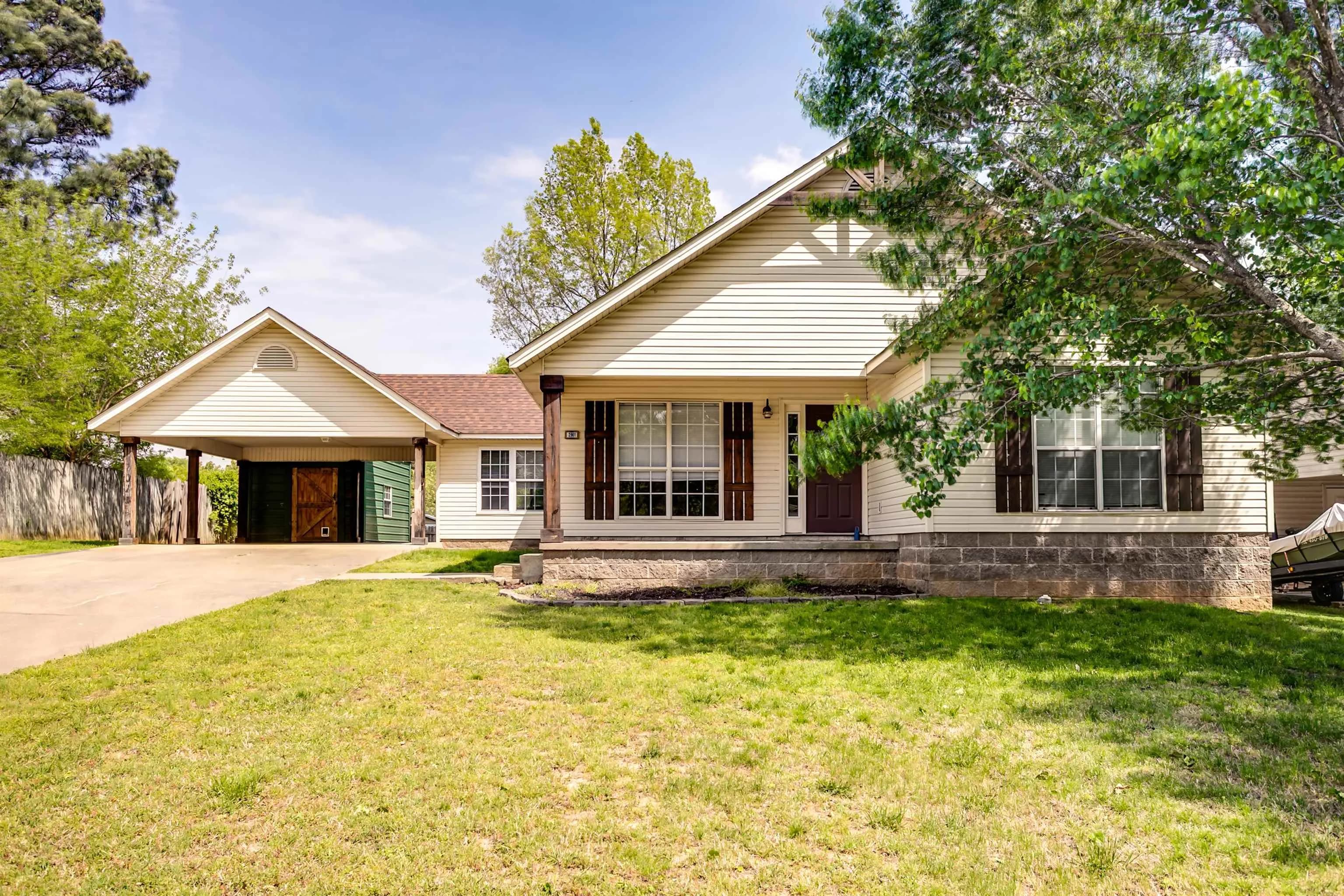 Property at 2901 N 5th street - Image 5