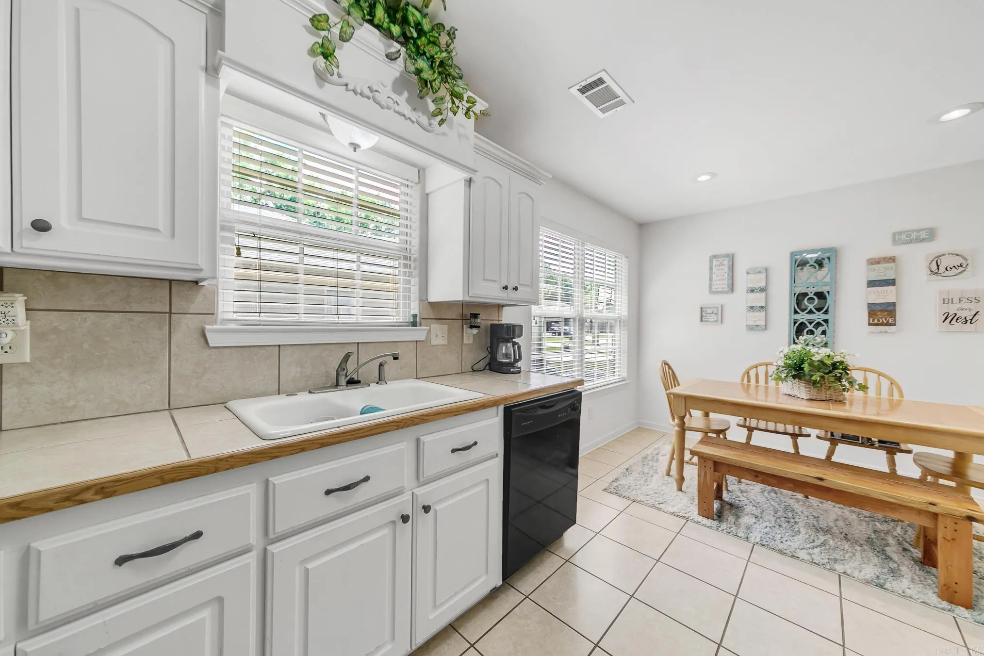 Property at 335  Cobra - Image 16