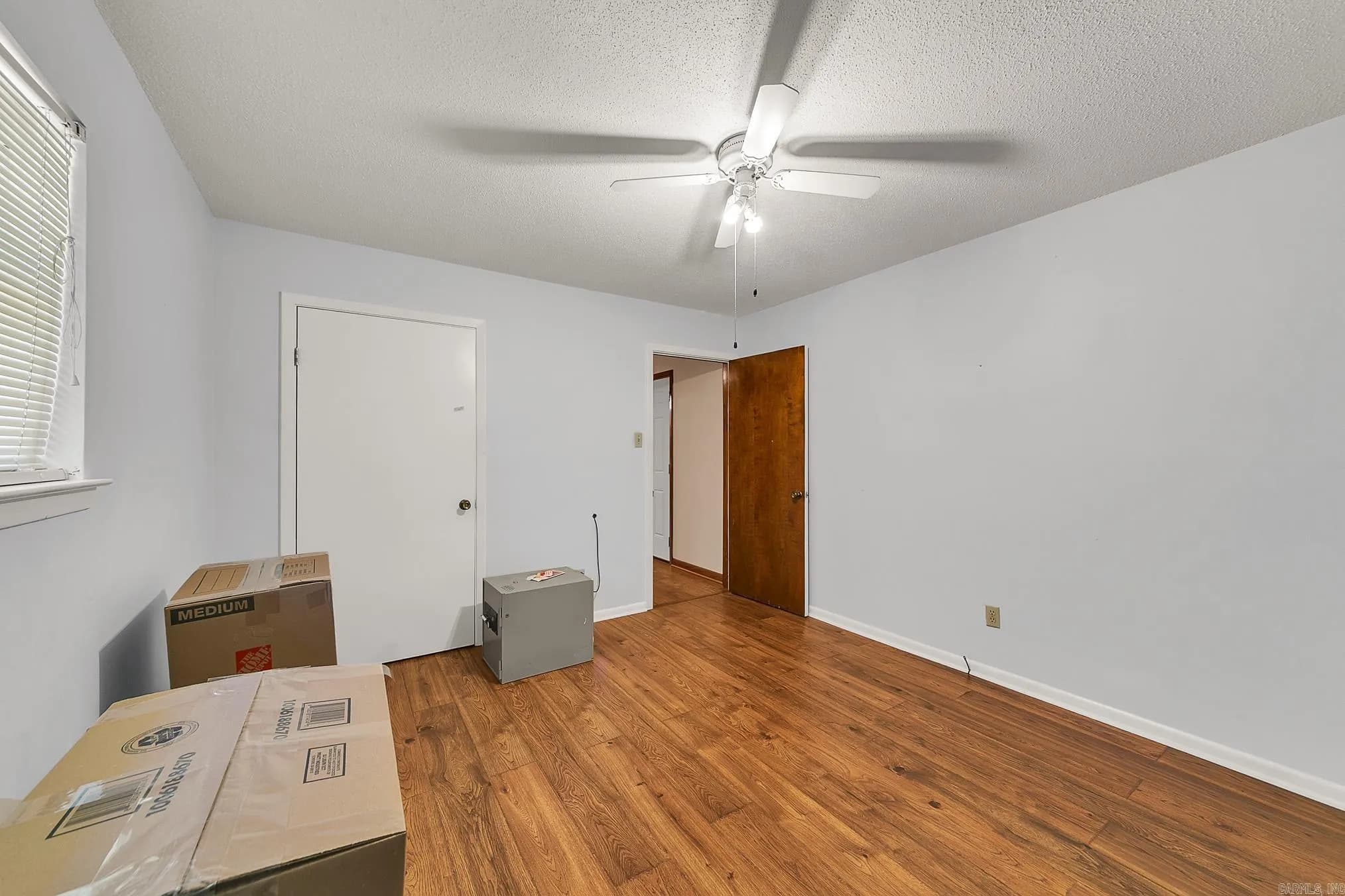 Property at 715  Foxboro - Image 40