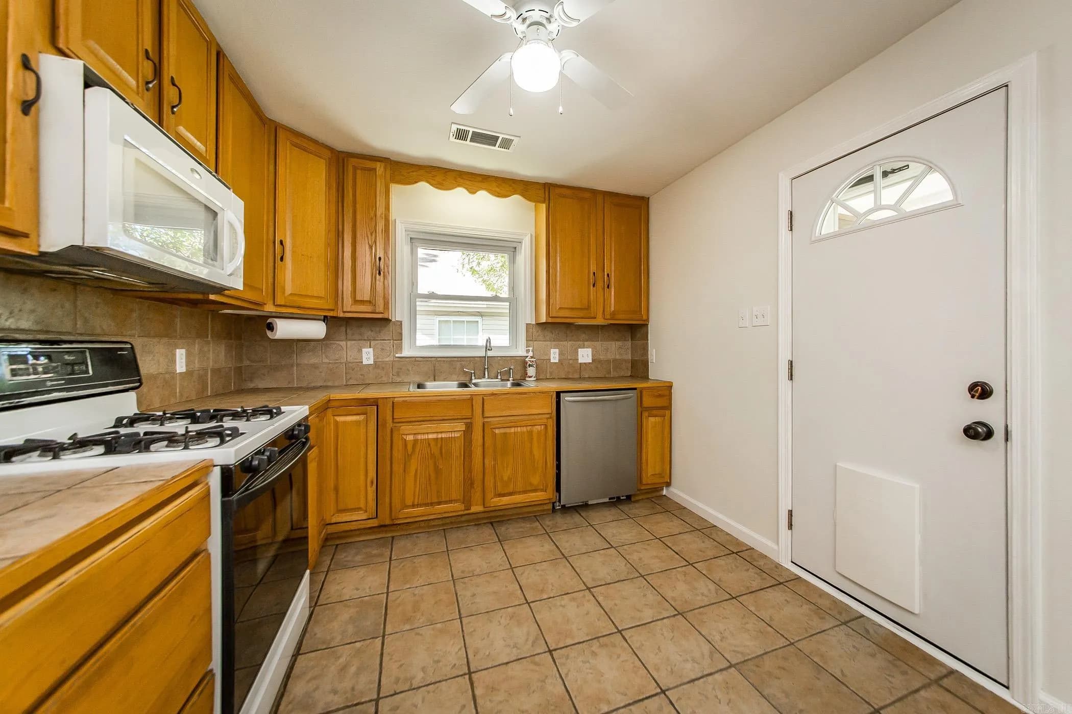 Property at 102  Sunset lane - Image 24