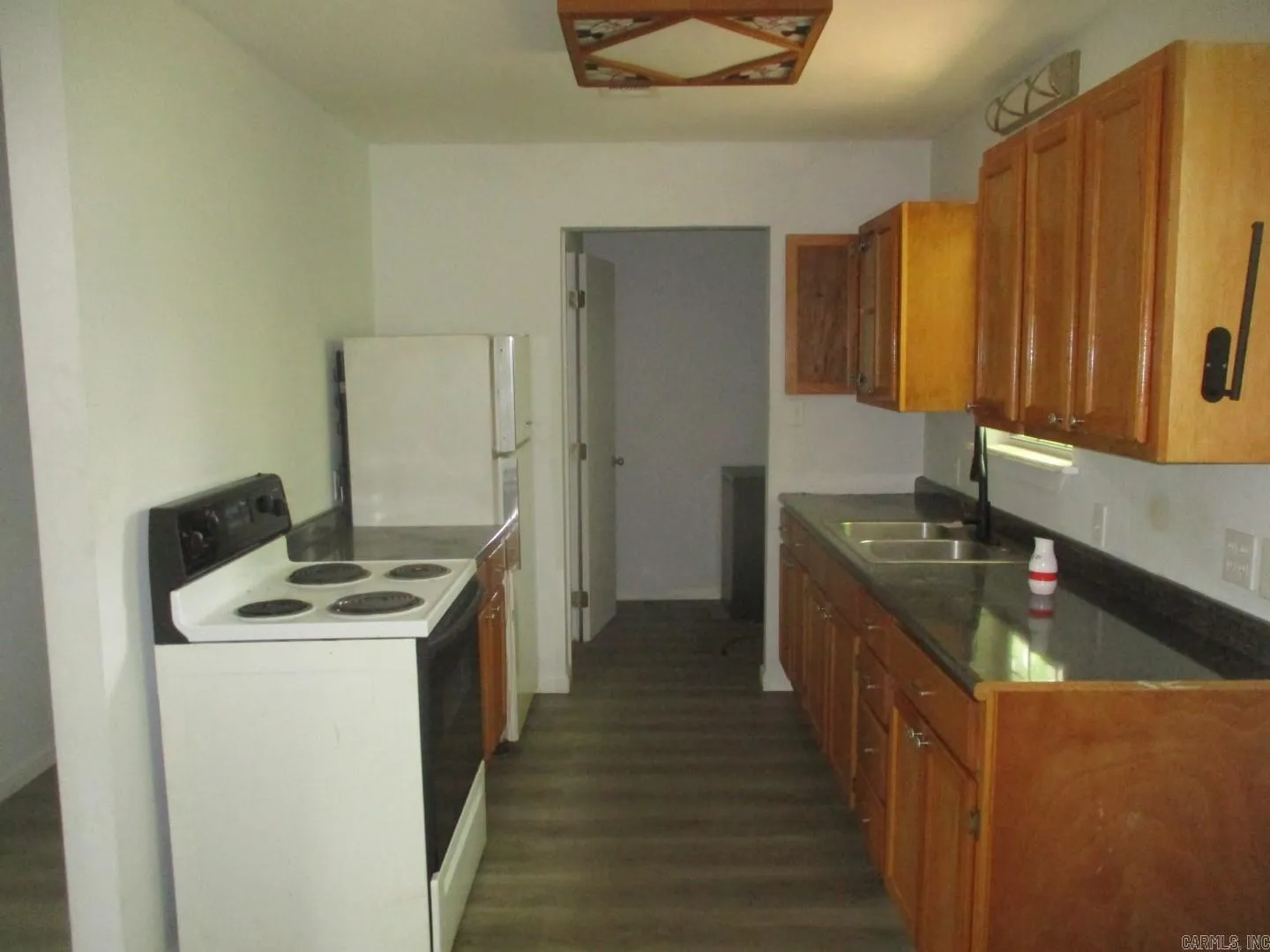 Property at 301  Little - Image 8