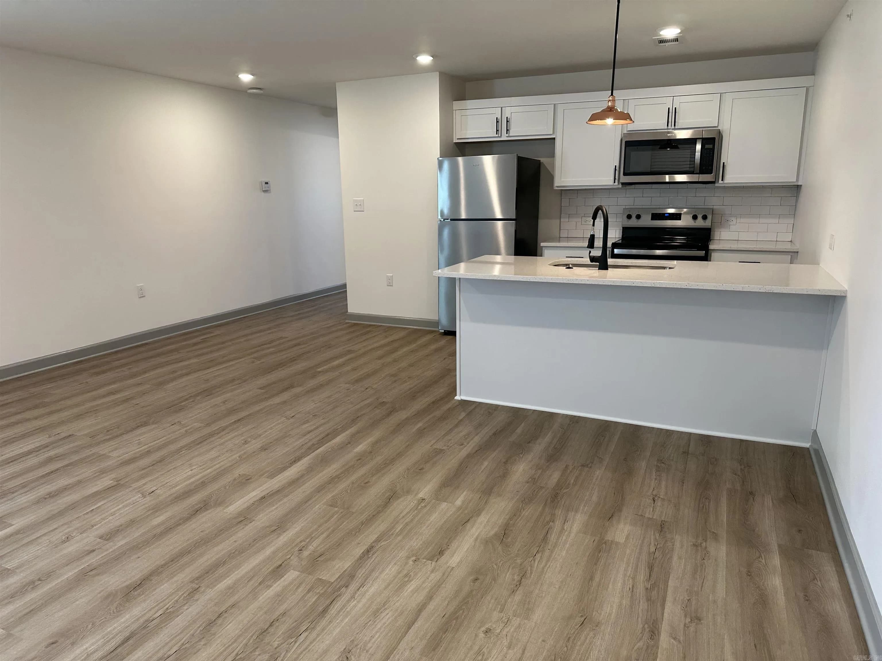 Property at 501 E 21st, 11 - Image 8