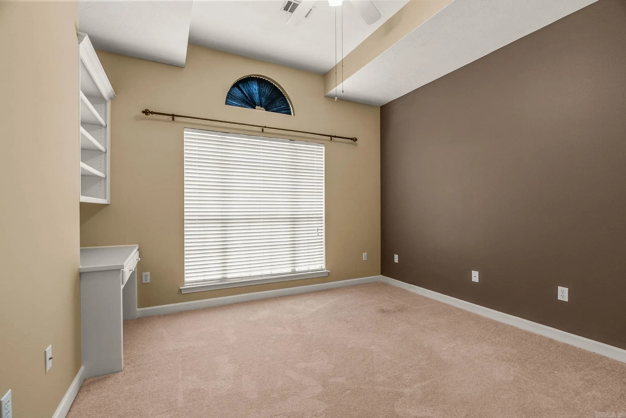 Property at 1500  Country club - Image 17