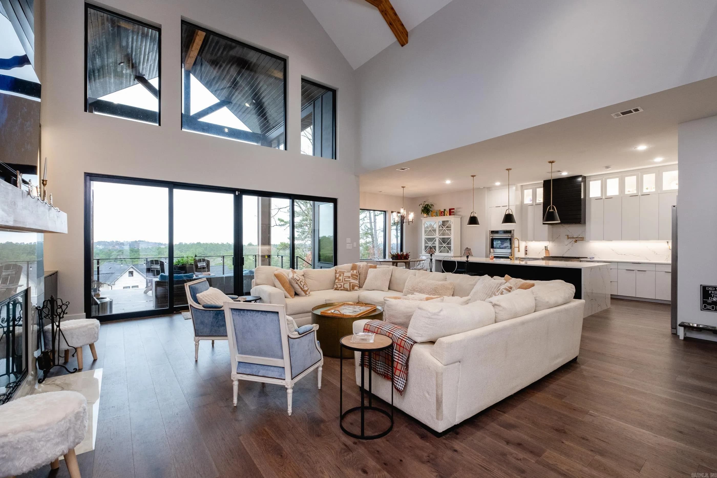 Property at 27  Haywood - Image 6