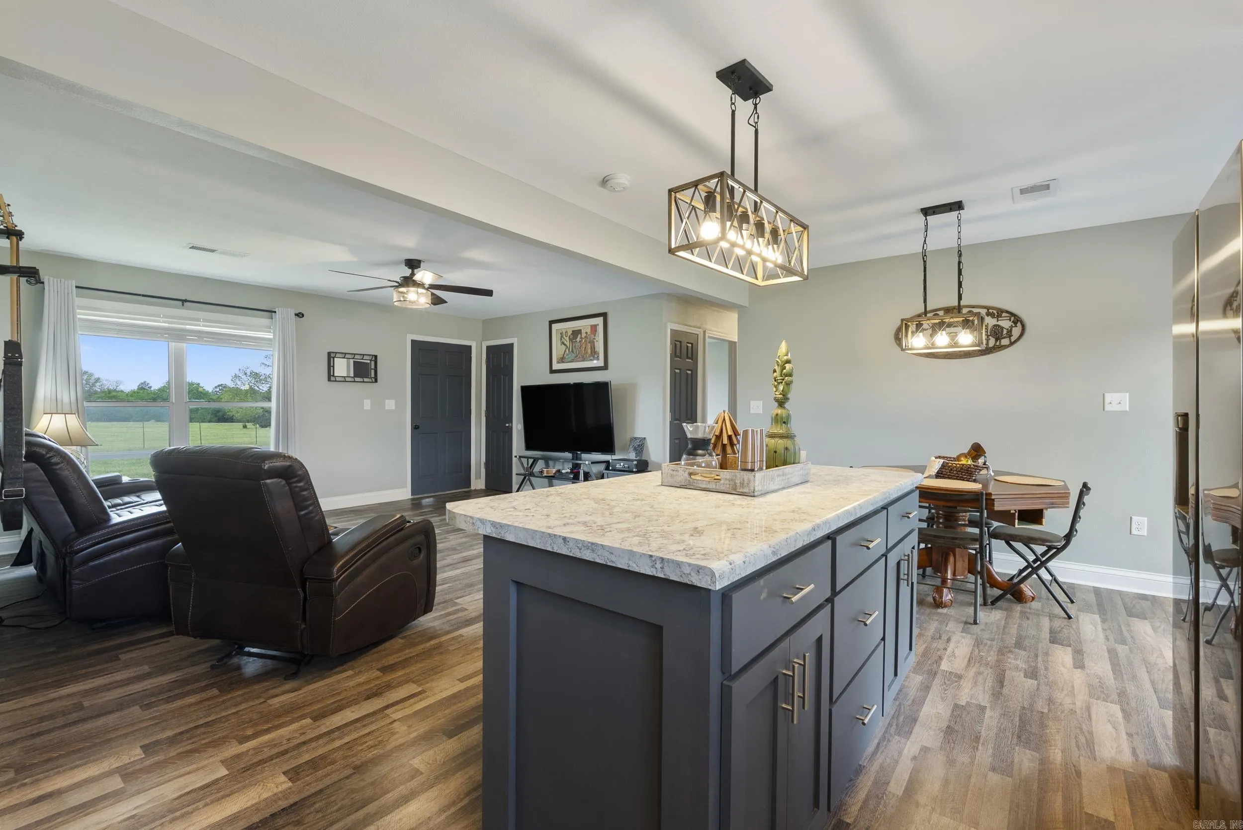 Property at 25  Bailey - Image 13