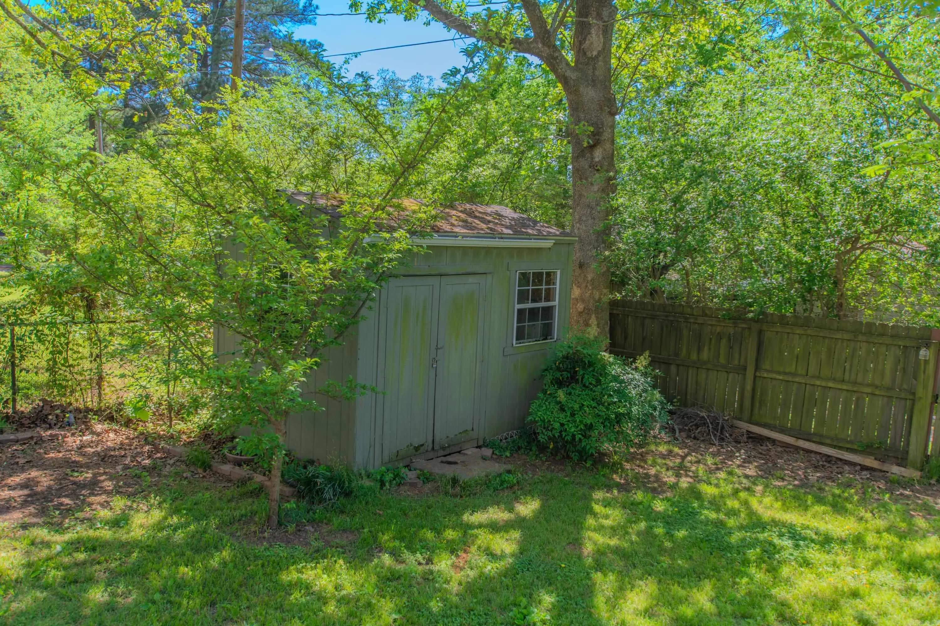 Property at 520 N Tyler - Image 43