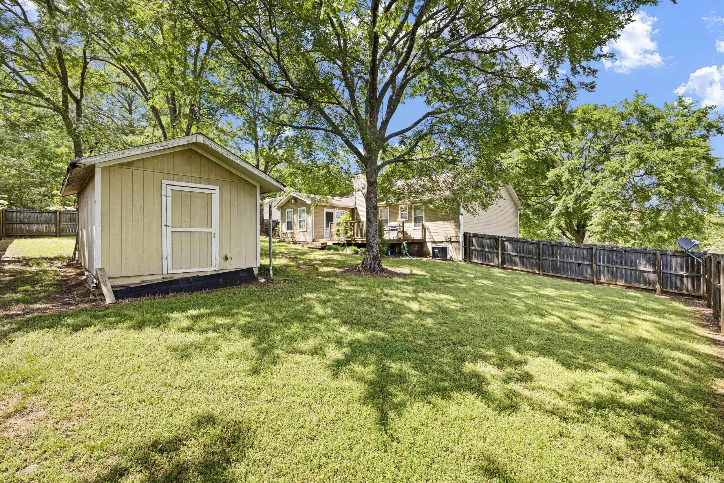 Property at 205 NW 17th - Image 34
