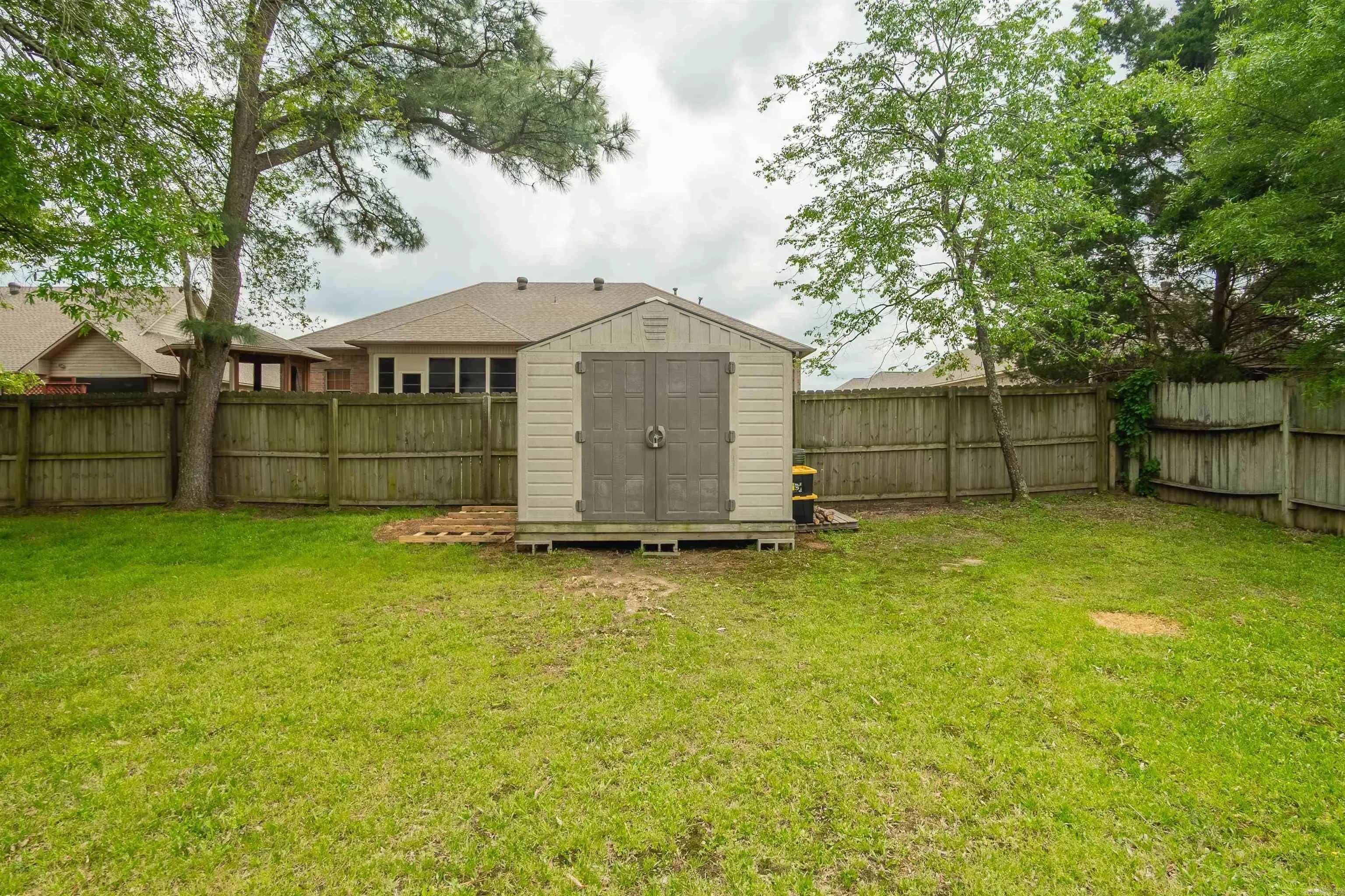 Property at 55  Wedgewood - Image 33