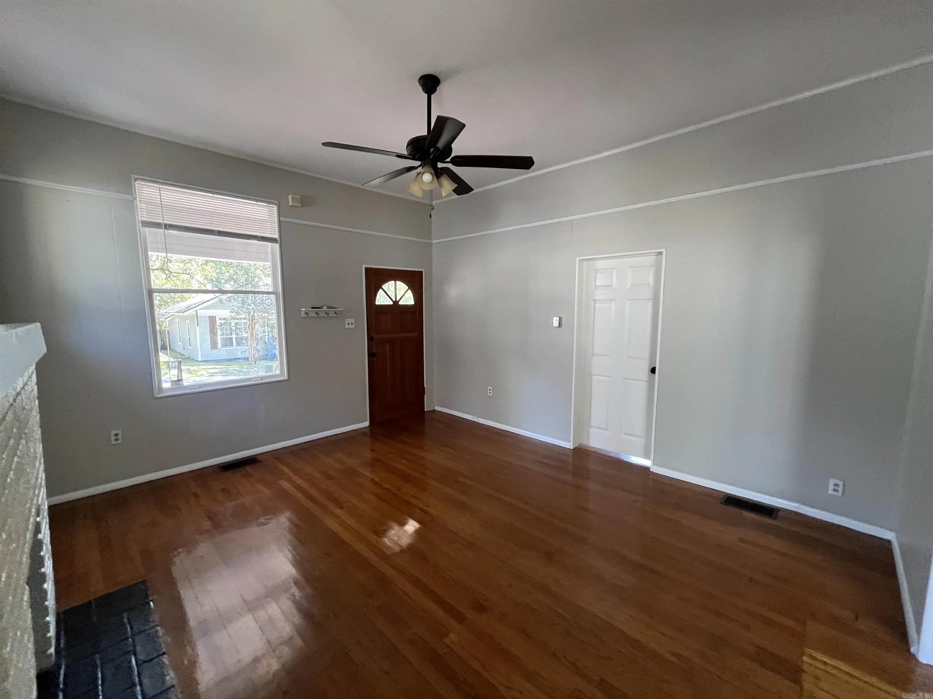 Property at 204 N Ash - Image 35