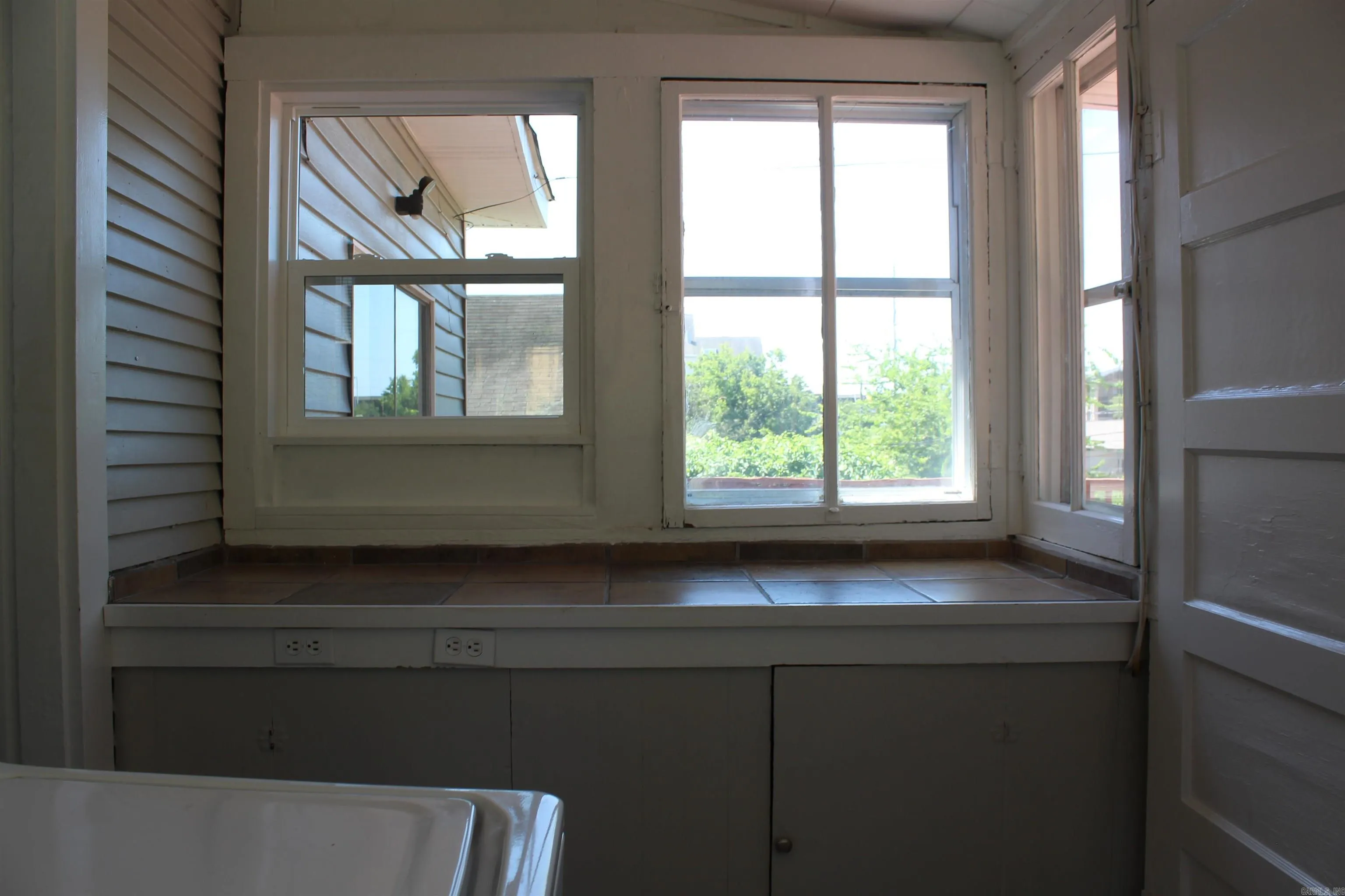 Property at 204 N Ash - Image 23