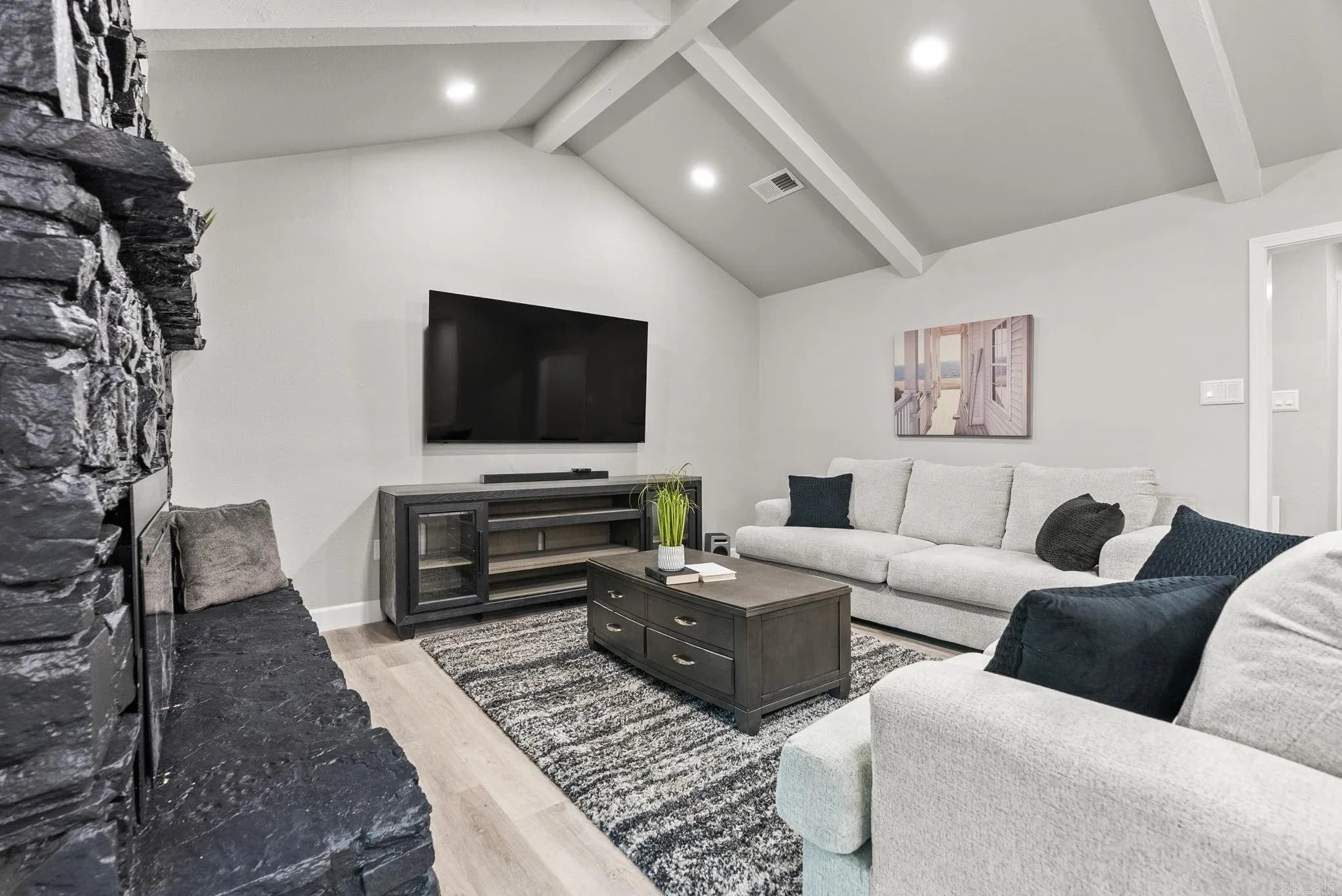 Property at 11  Fernwood - Image 5