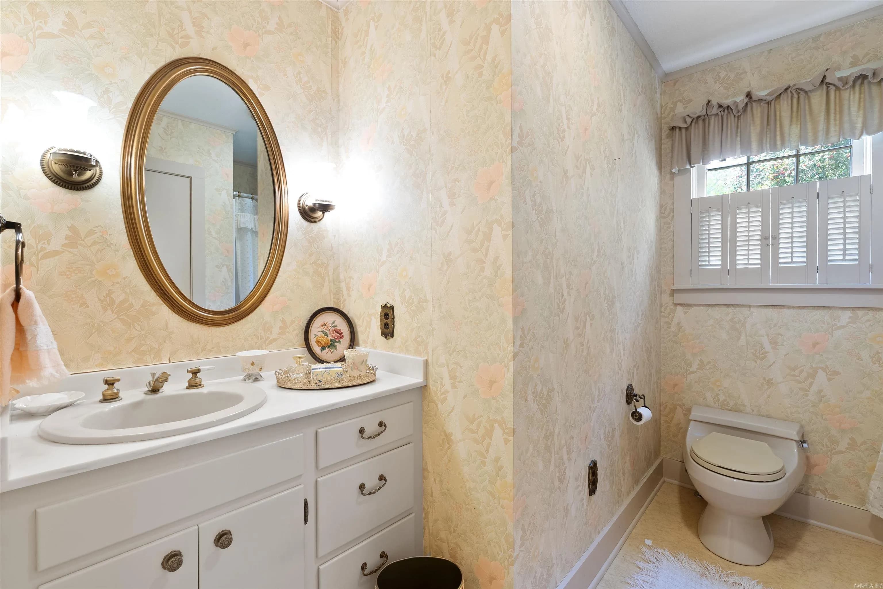 Property at 105 N Holly - Image 16
