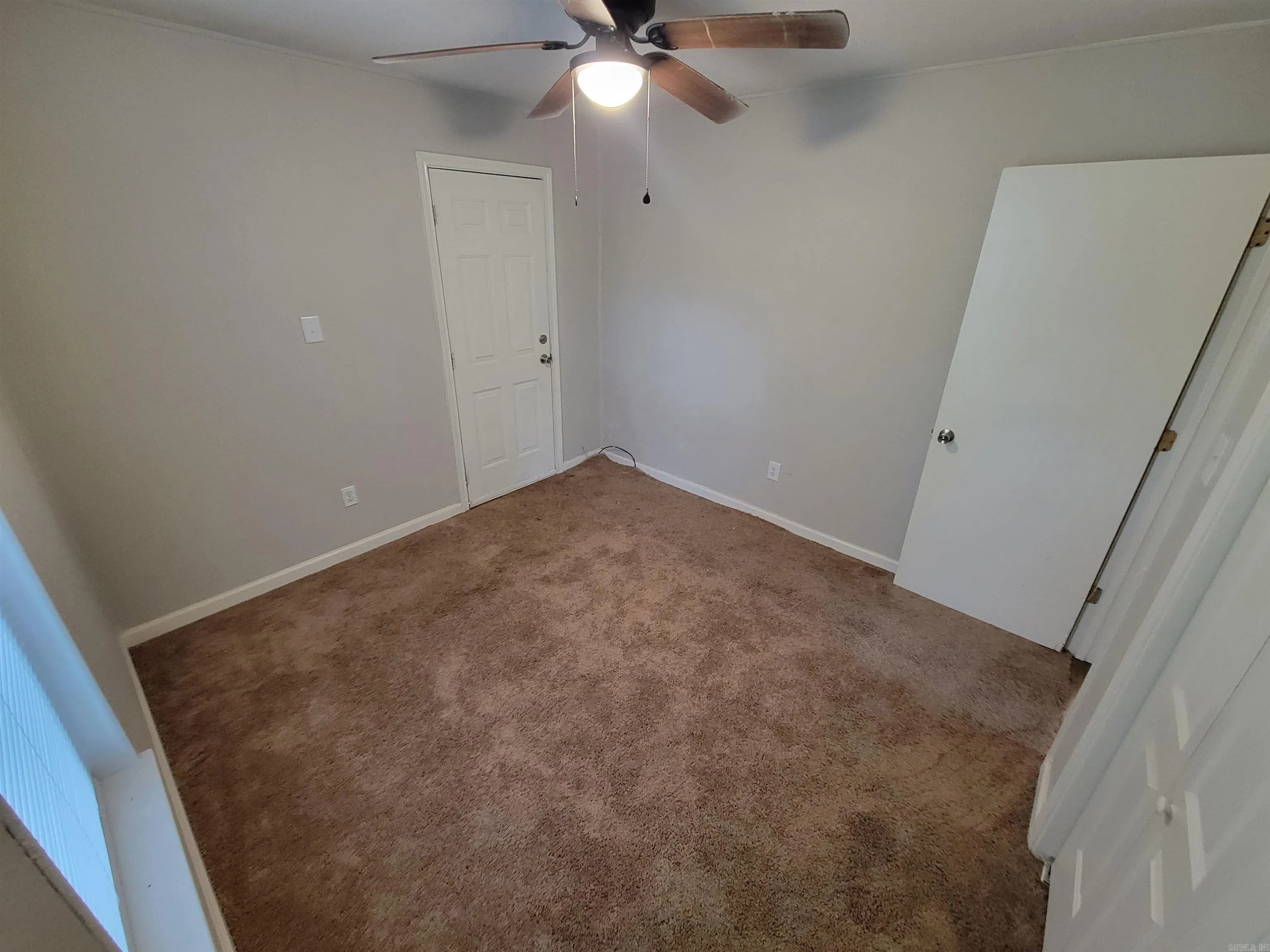 Property at 1404  Frank - Image 8