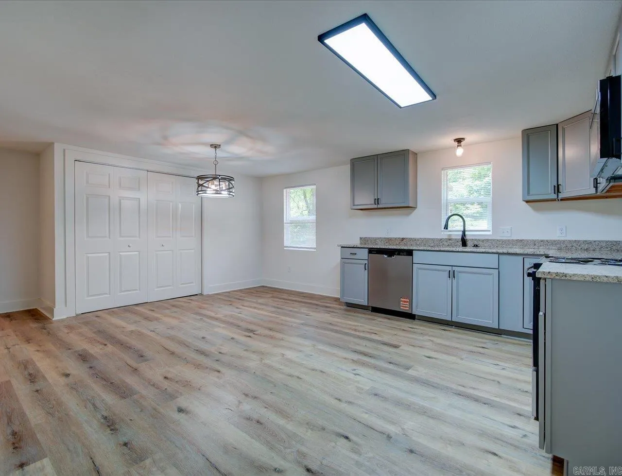 Property at 461  Walnut st - Image 8