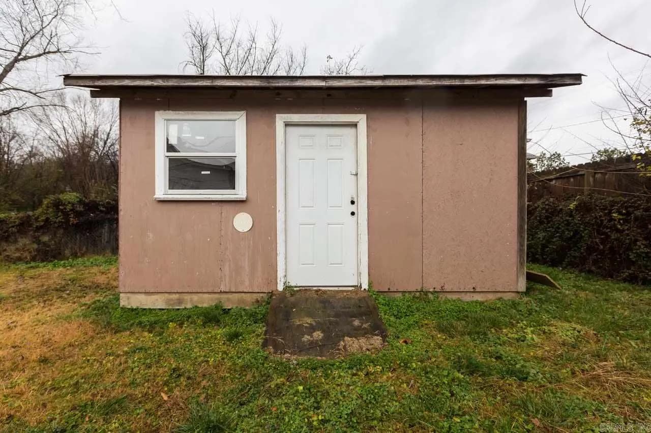 Property at 2521  Franklin - Image 18