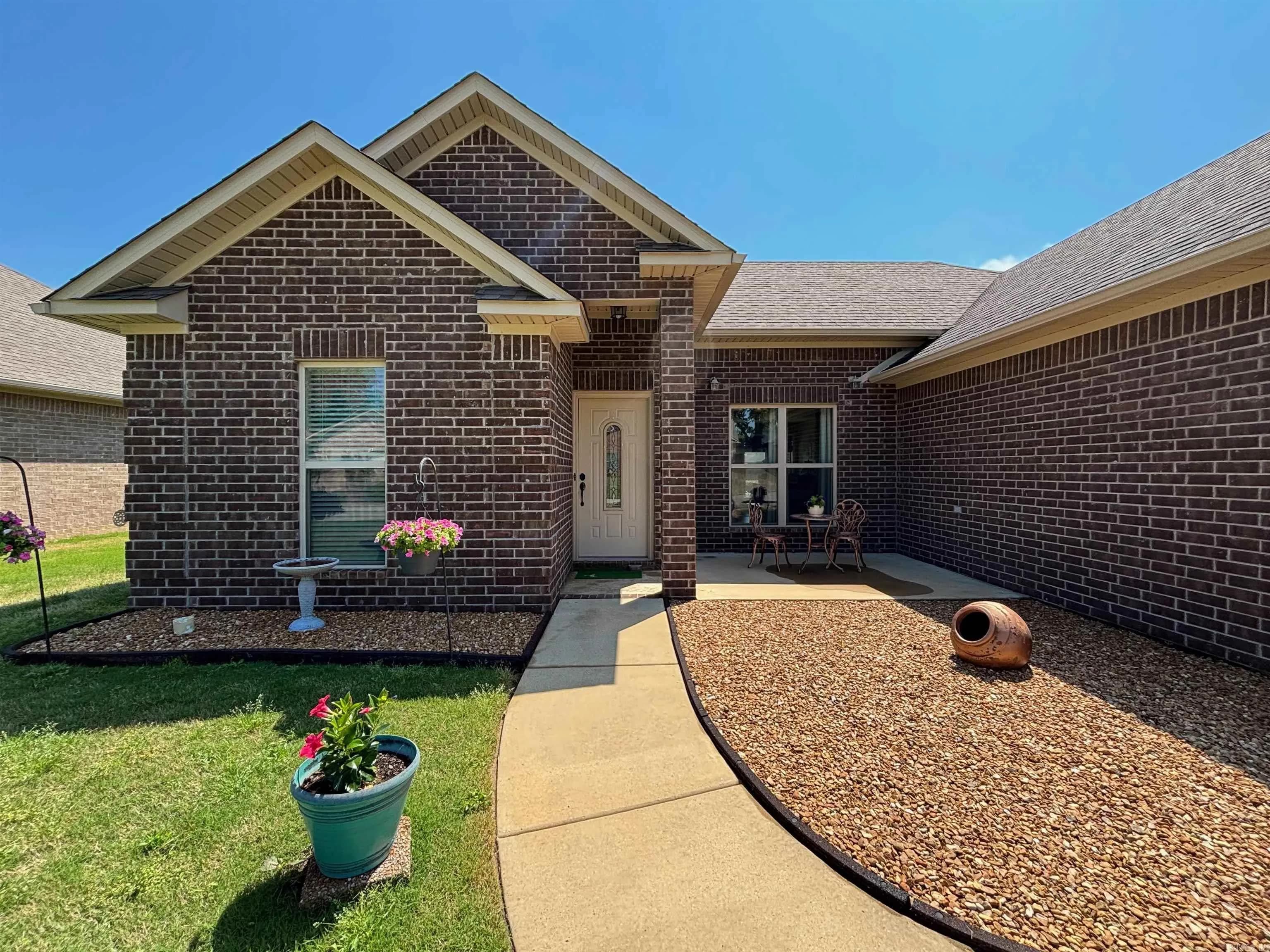 Property at 444  Silverstone dr - Image 5