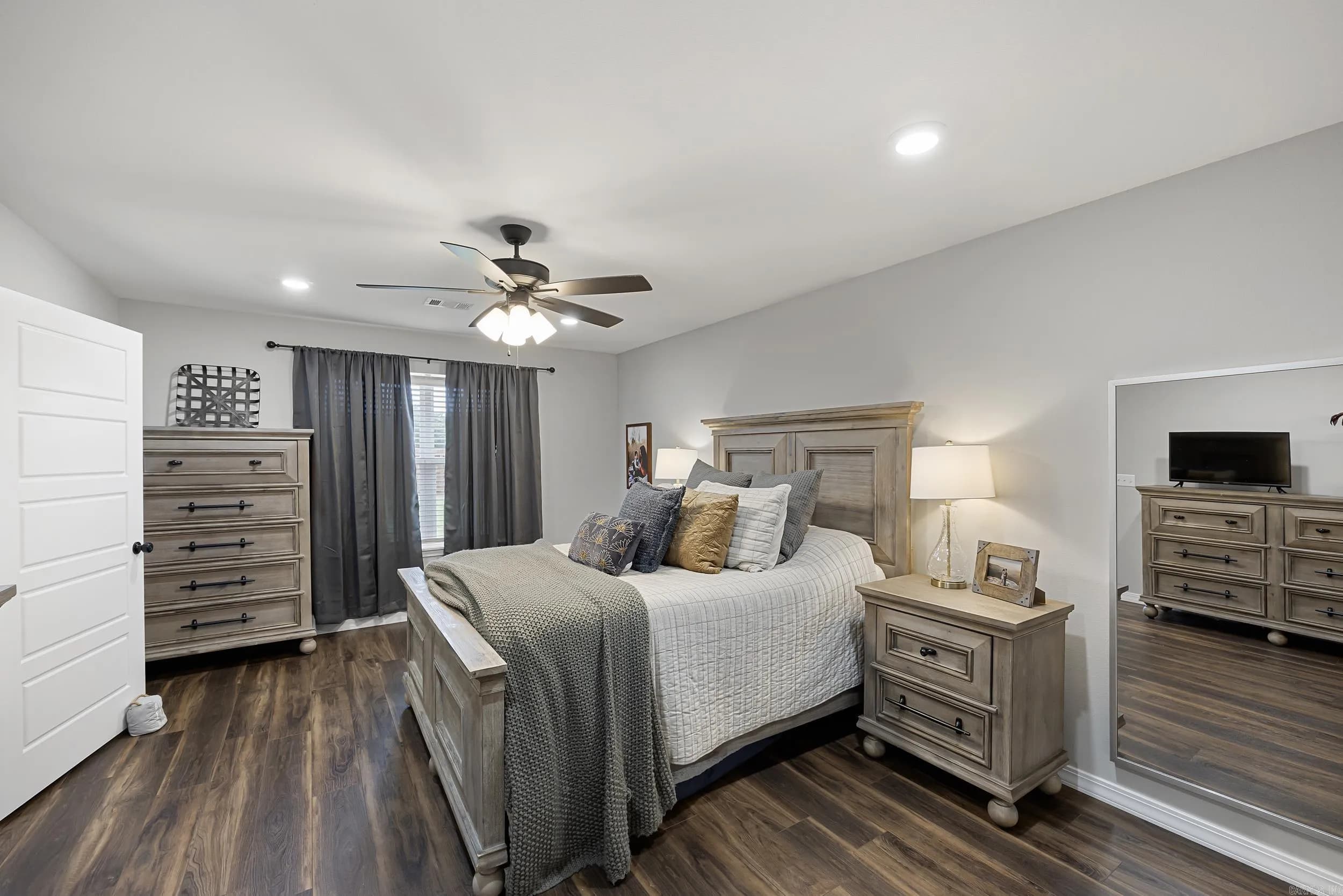 Property at 42  Golf club - Image 17
