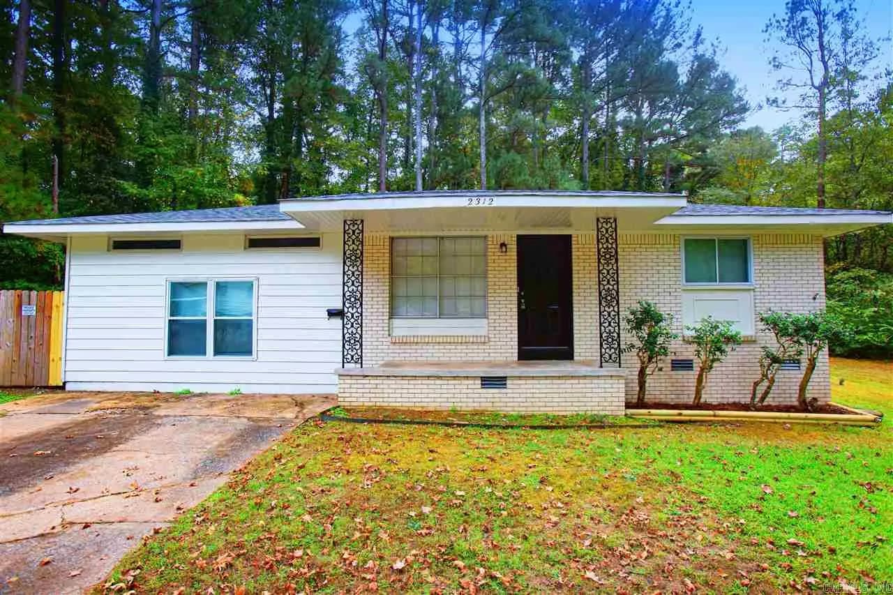 Property at 2312  Ridge park - Image 1