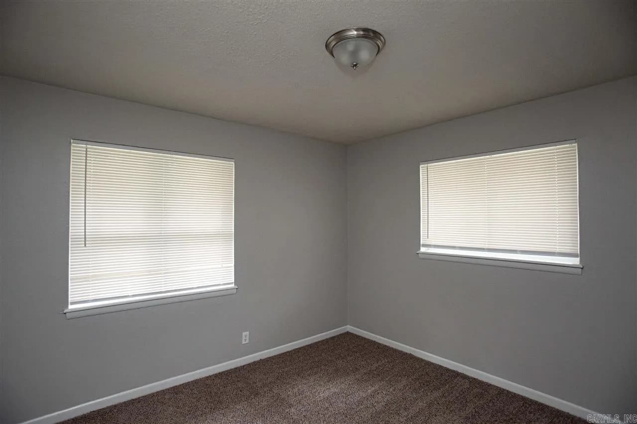 Property at 2312  Ridge park - Image 9