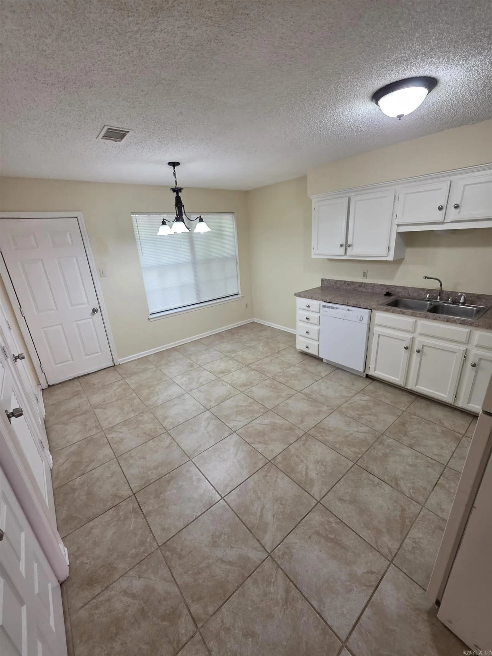 Property at 1803  Reservoir, 30 - Image 4