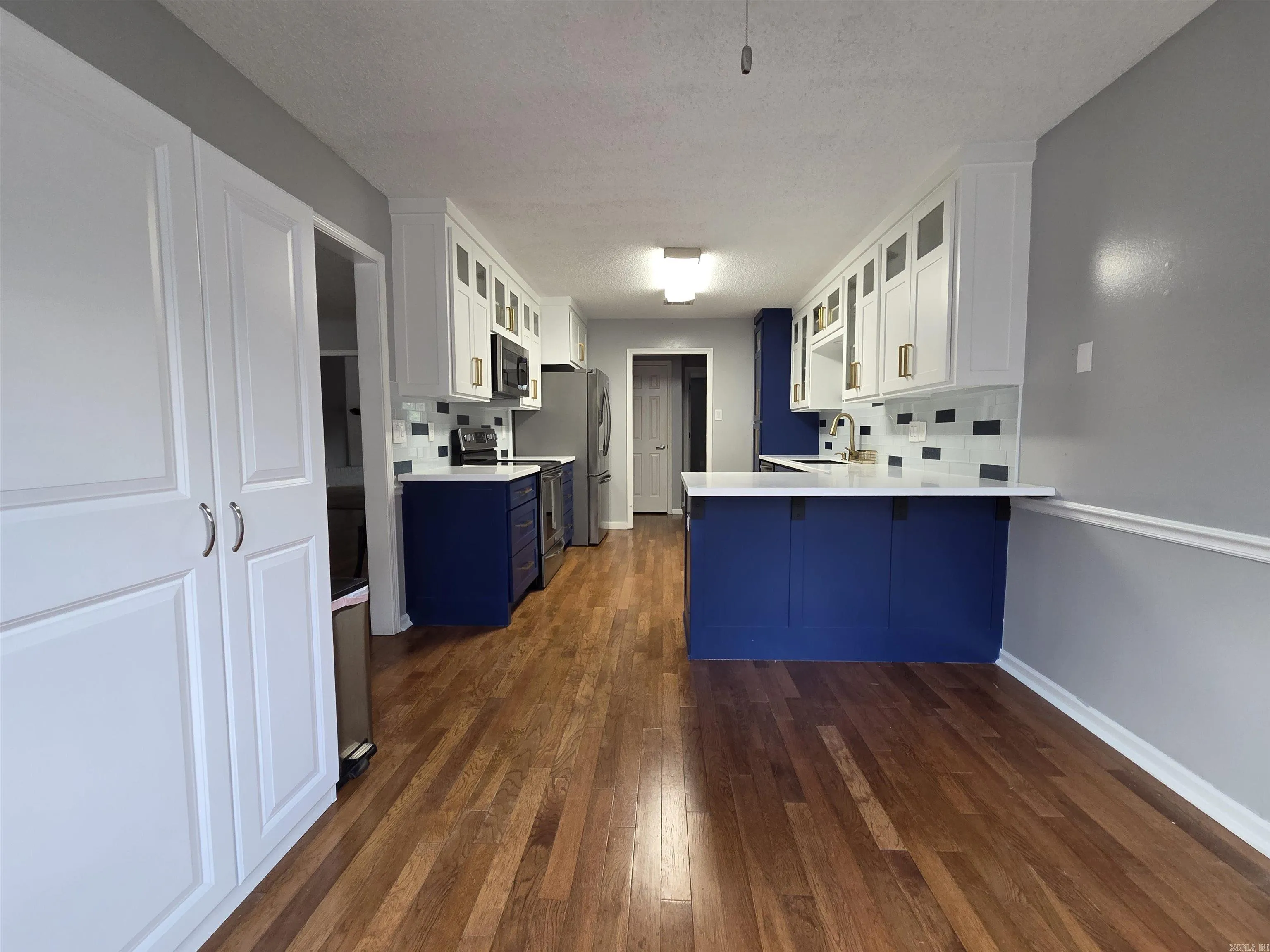 Property at 1009 S Richardson - Image 16