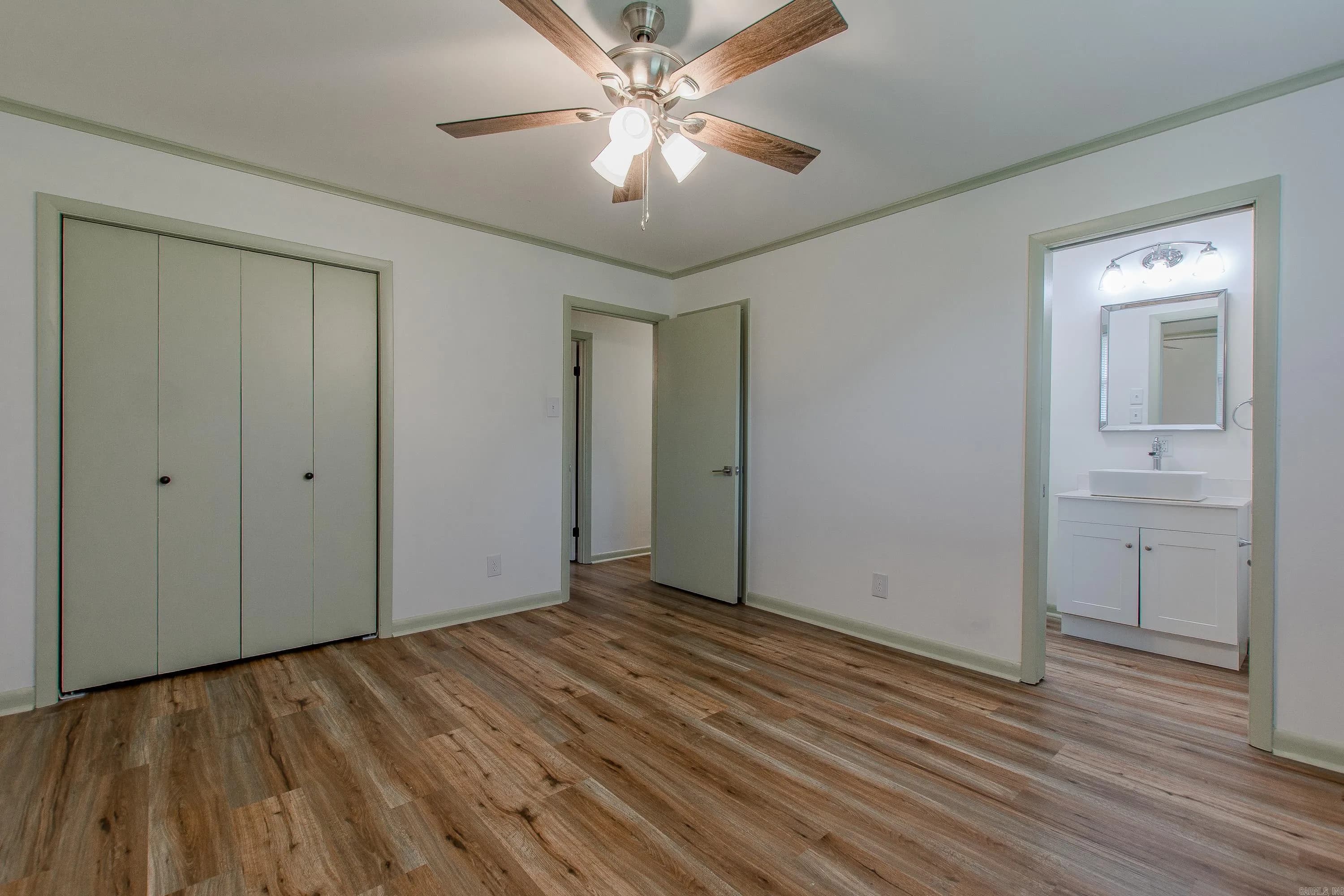 Property at 1804  Osage - Image 24