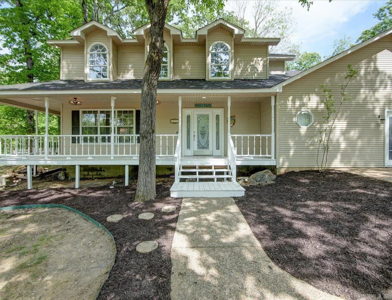 Property at 129  Peppermint - Image 3