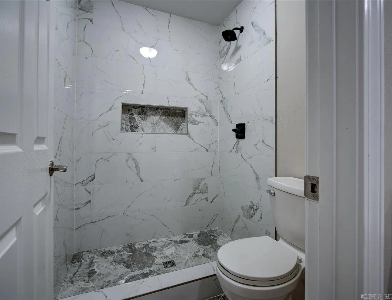 Property at 129  Peppermint - Image 25