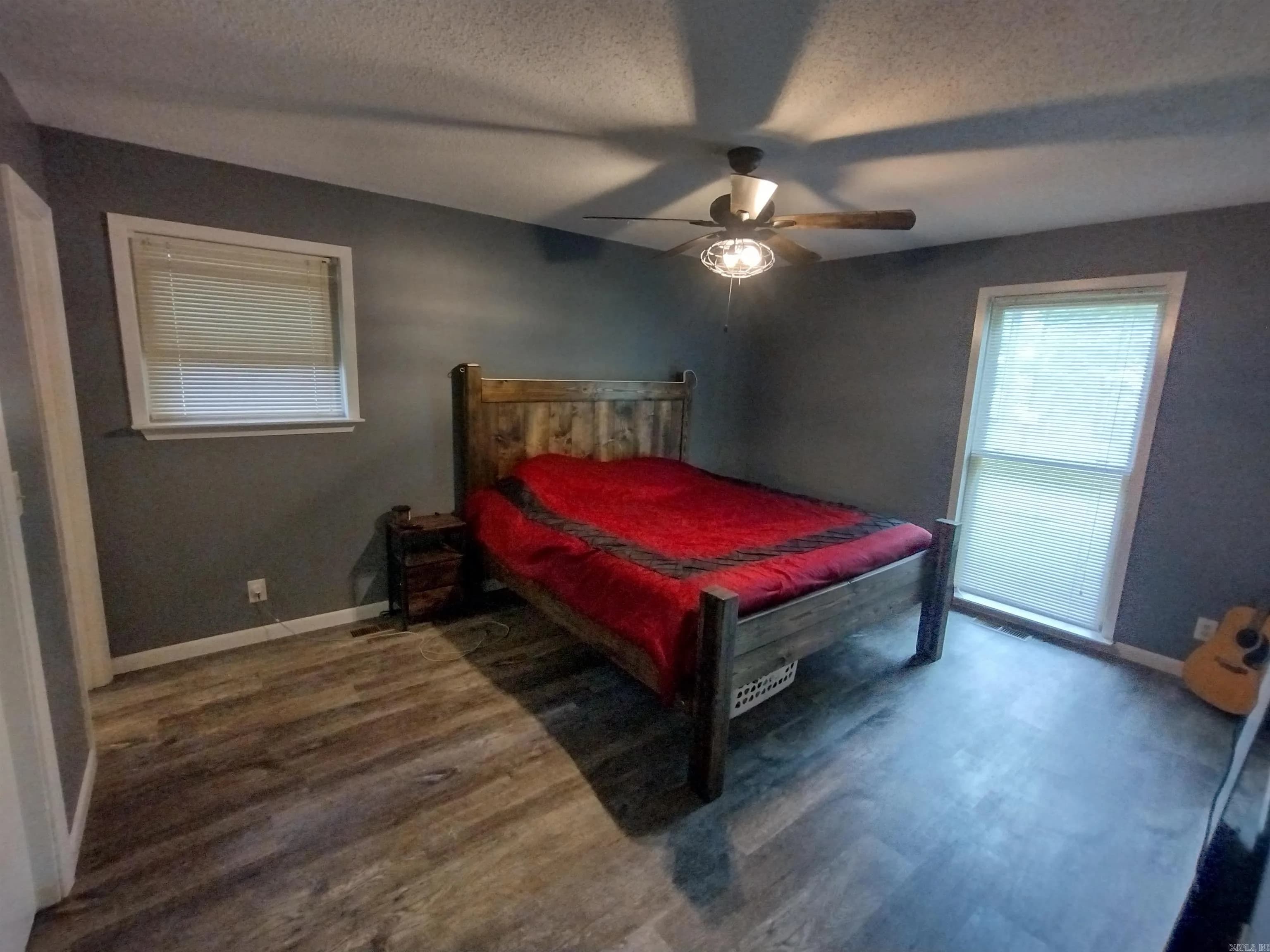 Property at 589  N ridgeview - Image 23
