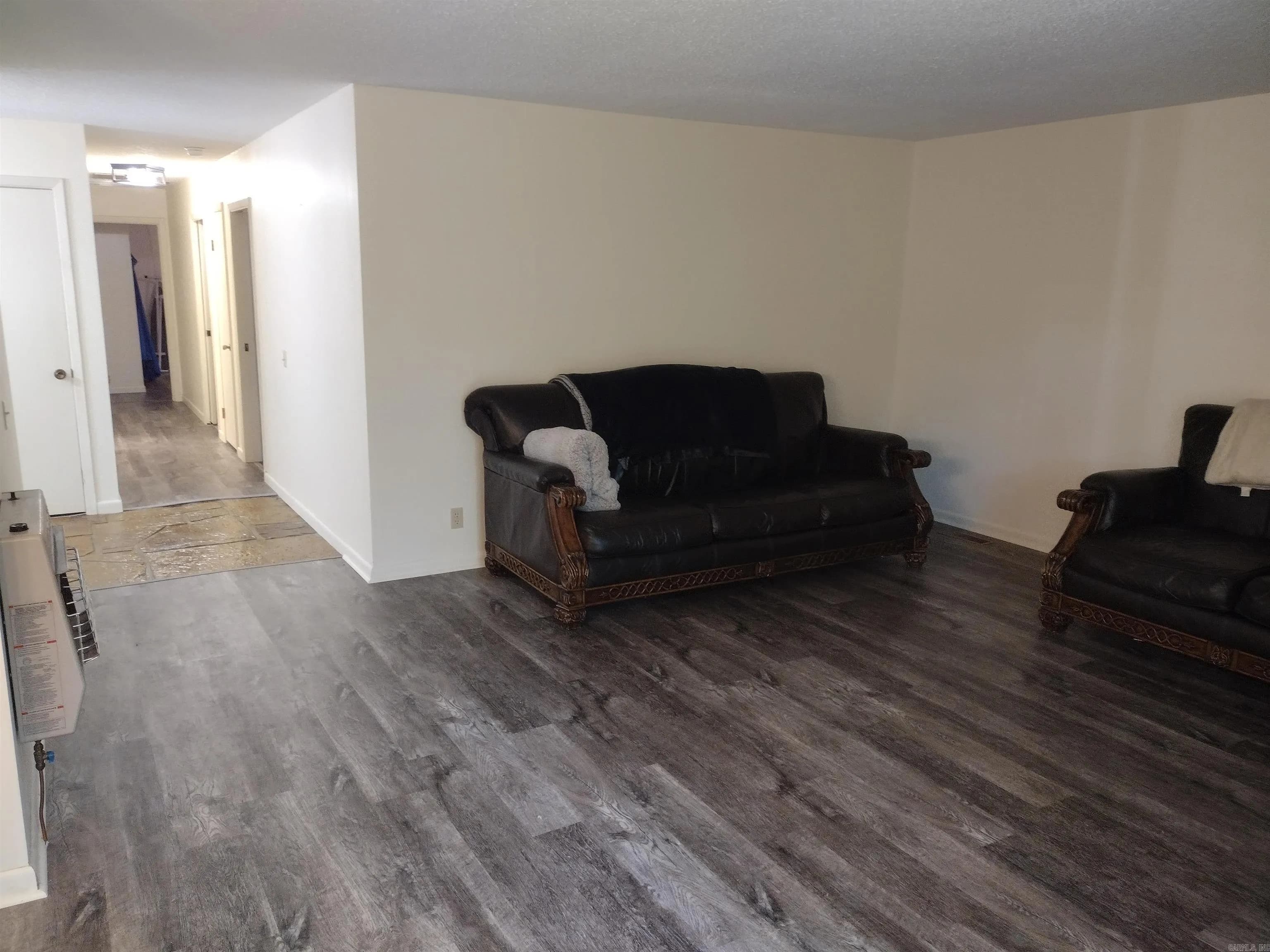 Property at 589  N ridgeview - Image 11