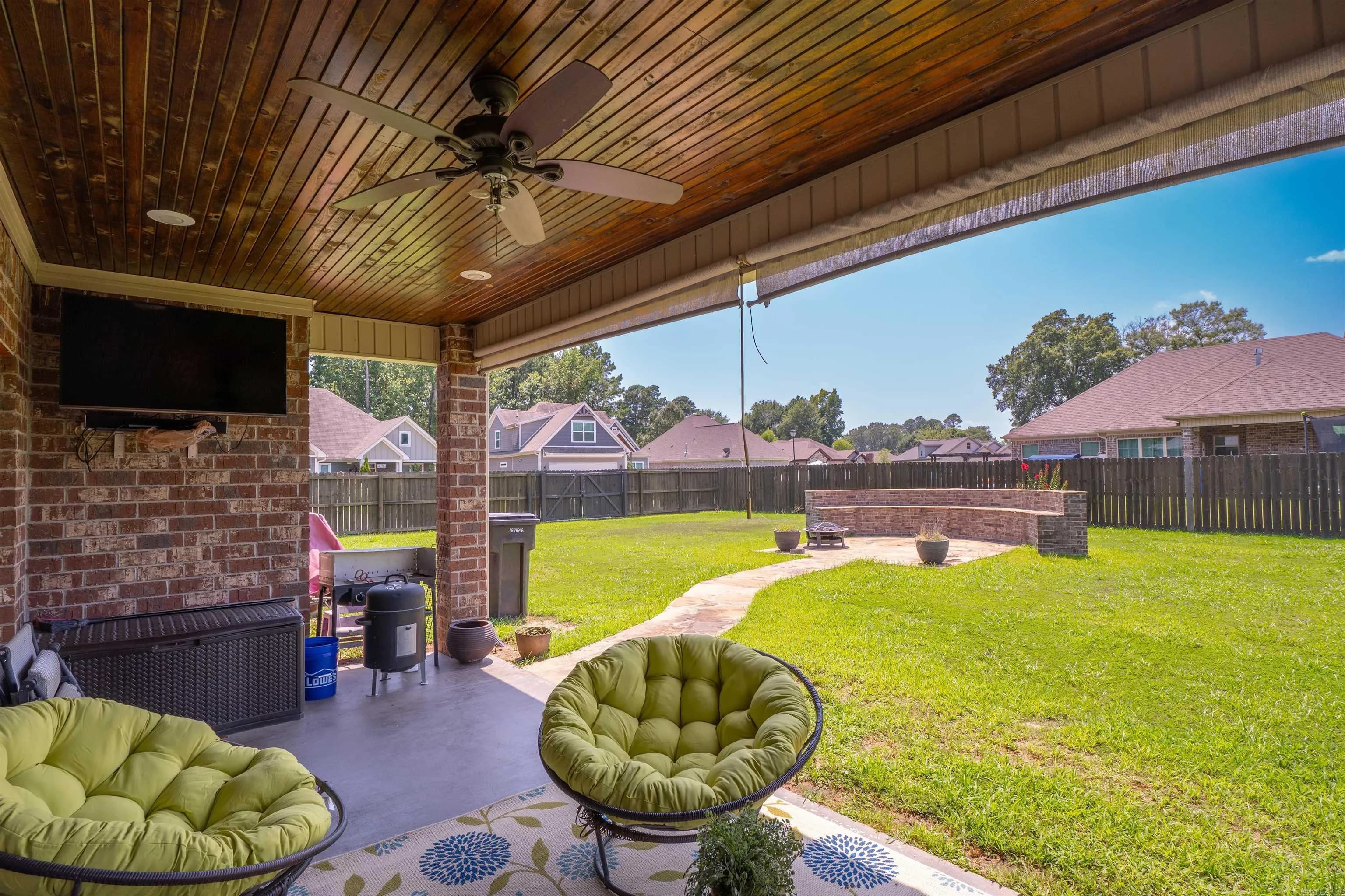Property at 2908  Johnswood village - Image 42