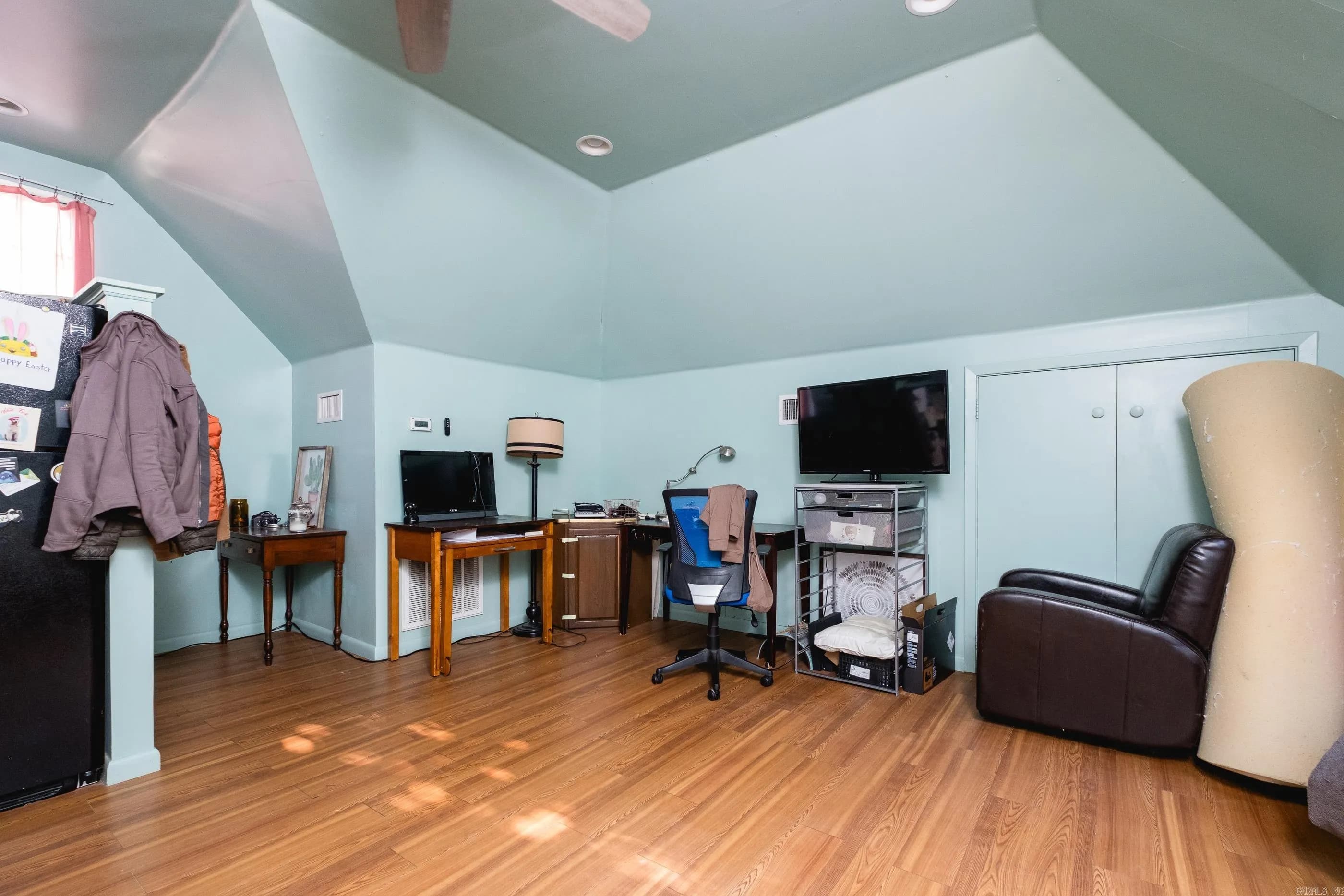 Property at 2120 S Spring - Image 39