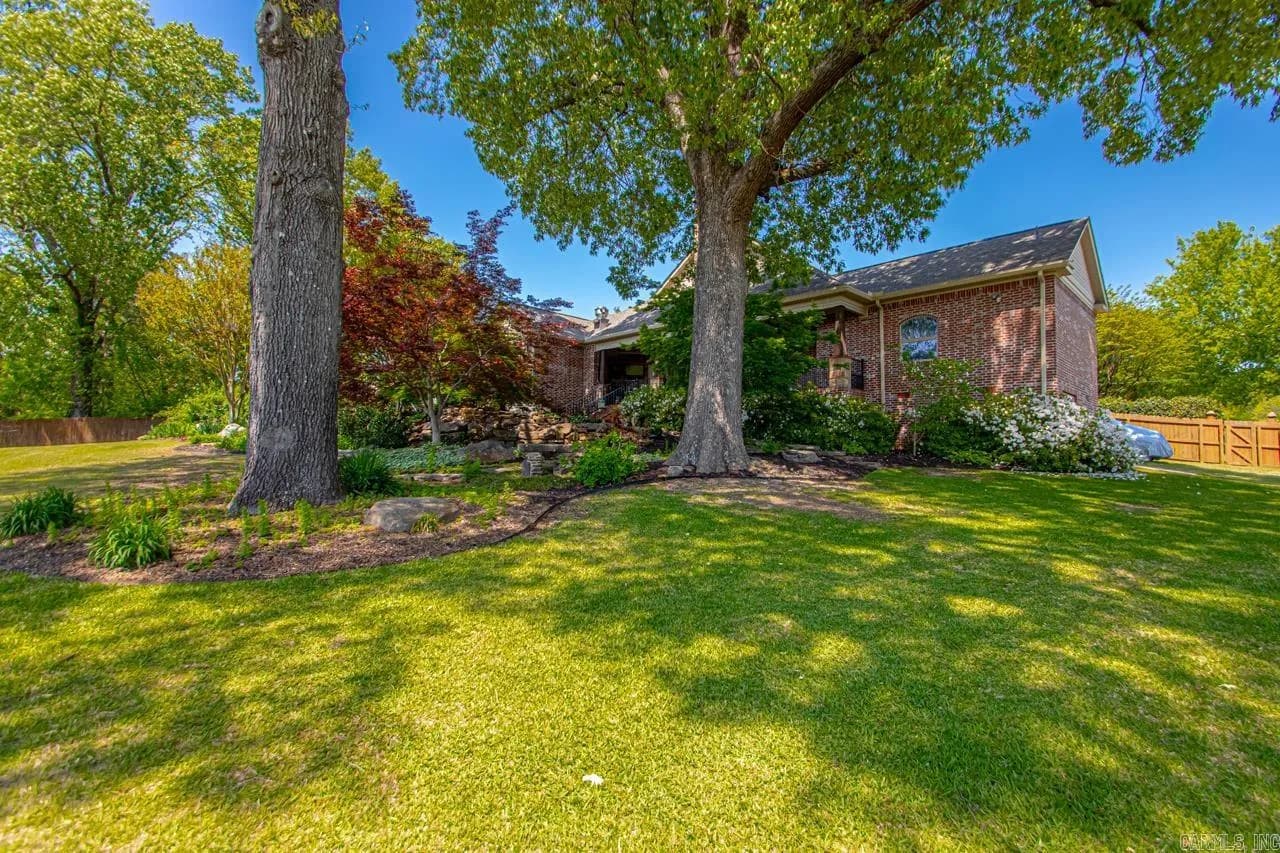 Property at 1212  Kenwood - Image 43