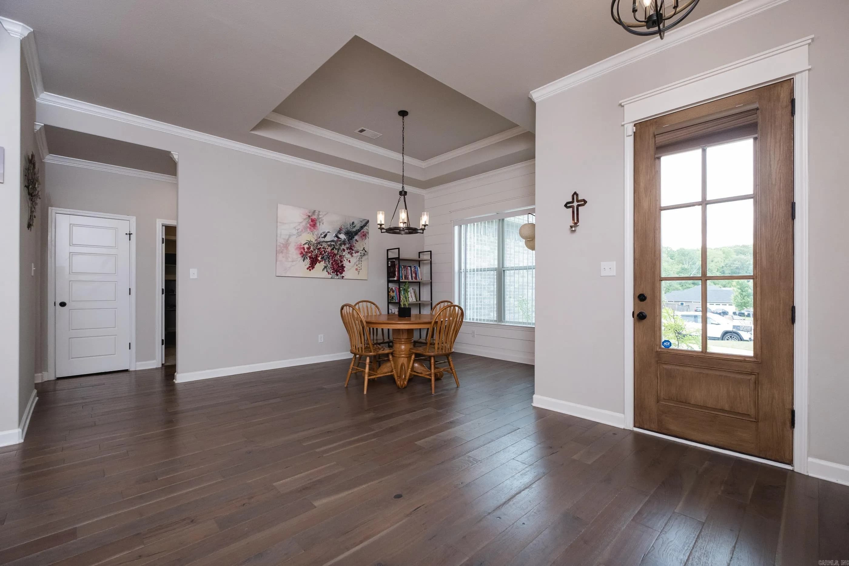 Property at 5024  Peace - Image 3