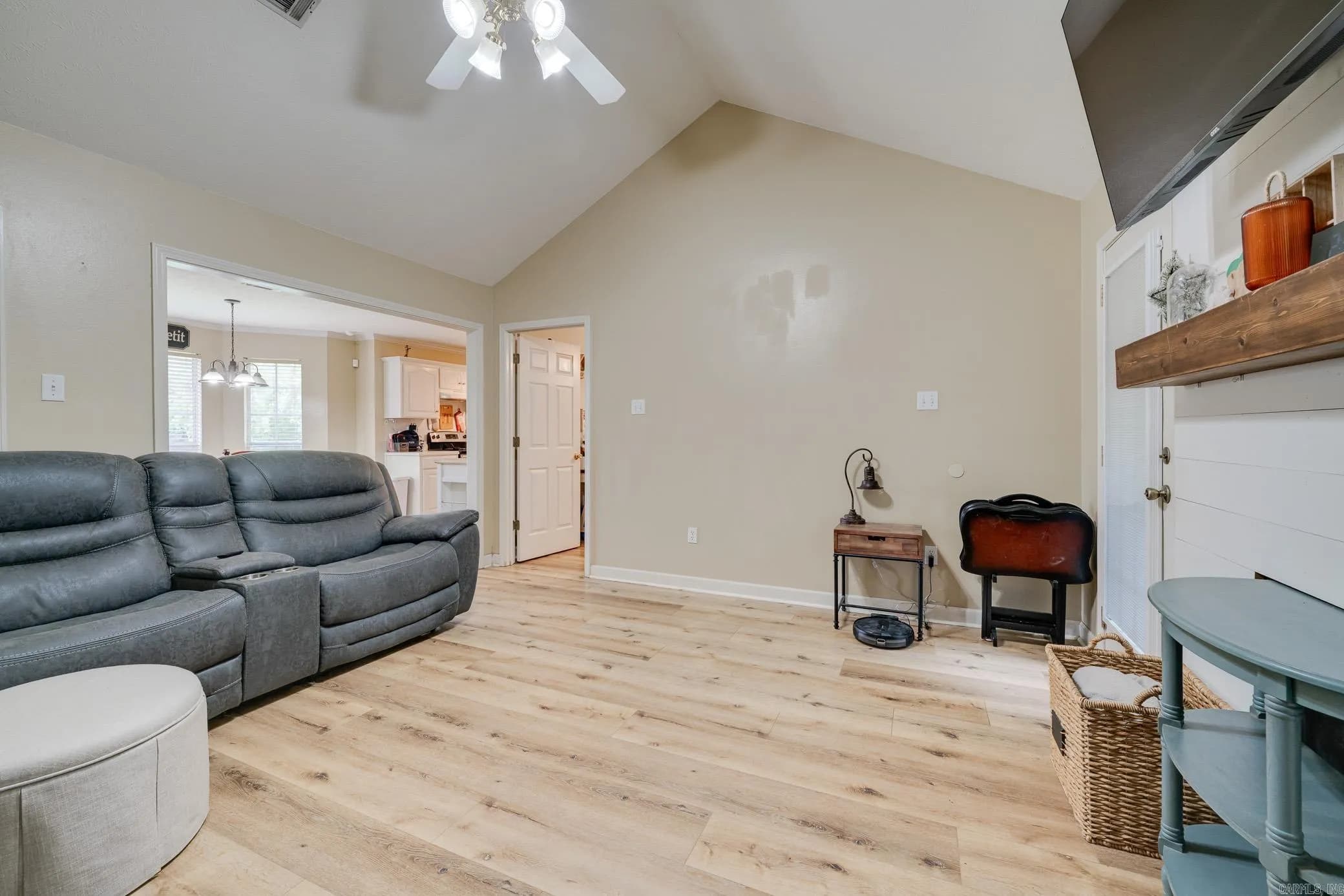 Property at 1035  Montana drive - Image 4