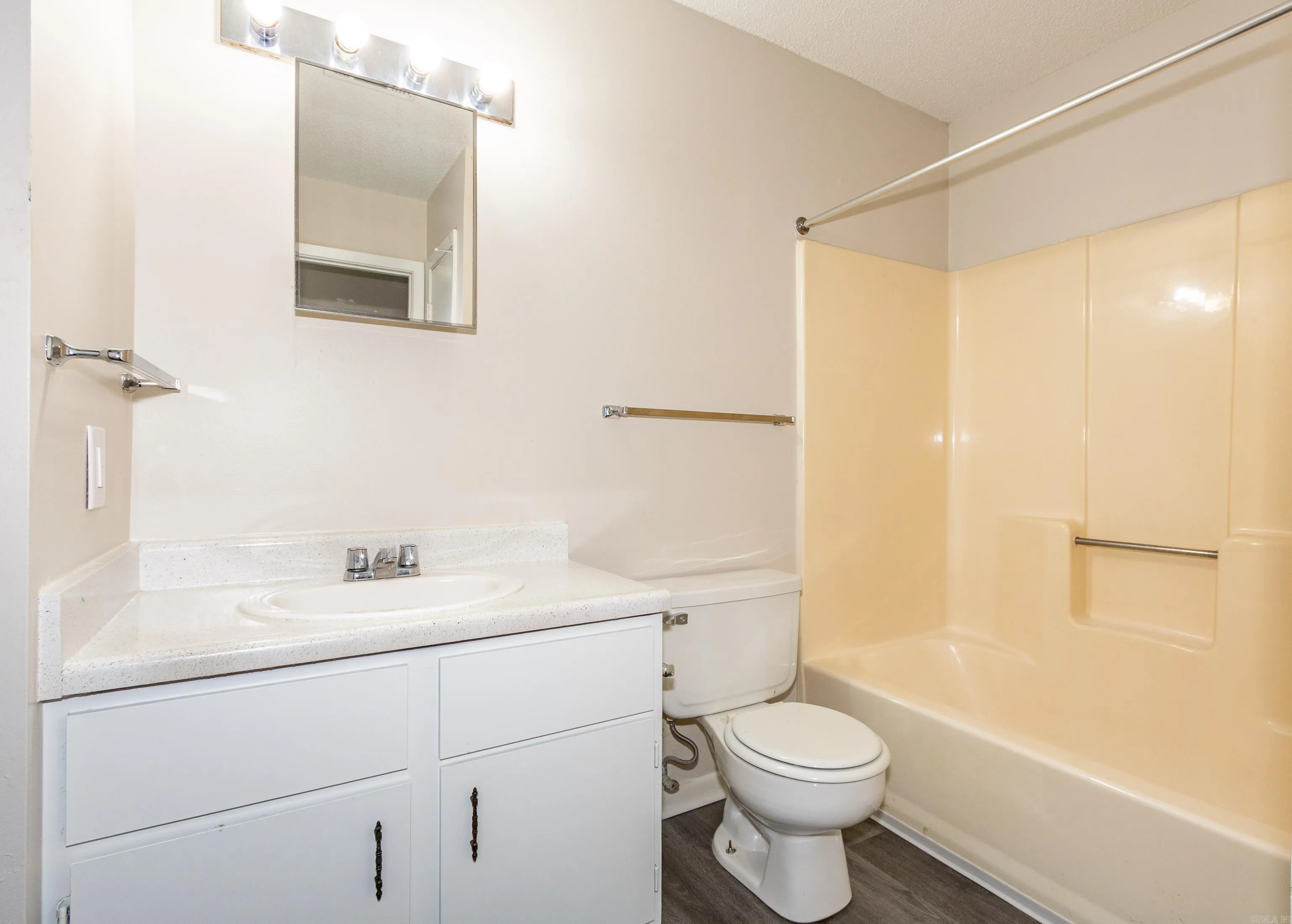 Property at 1100  Brookside, 17 - Image 21