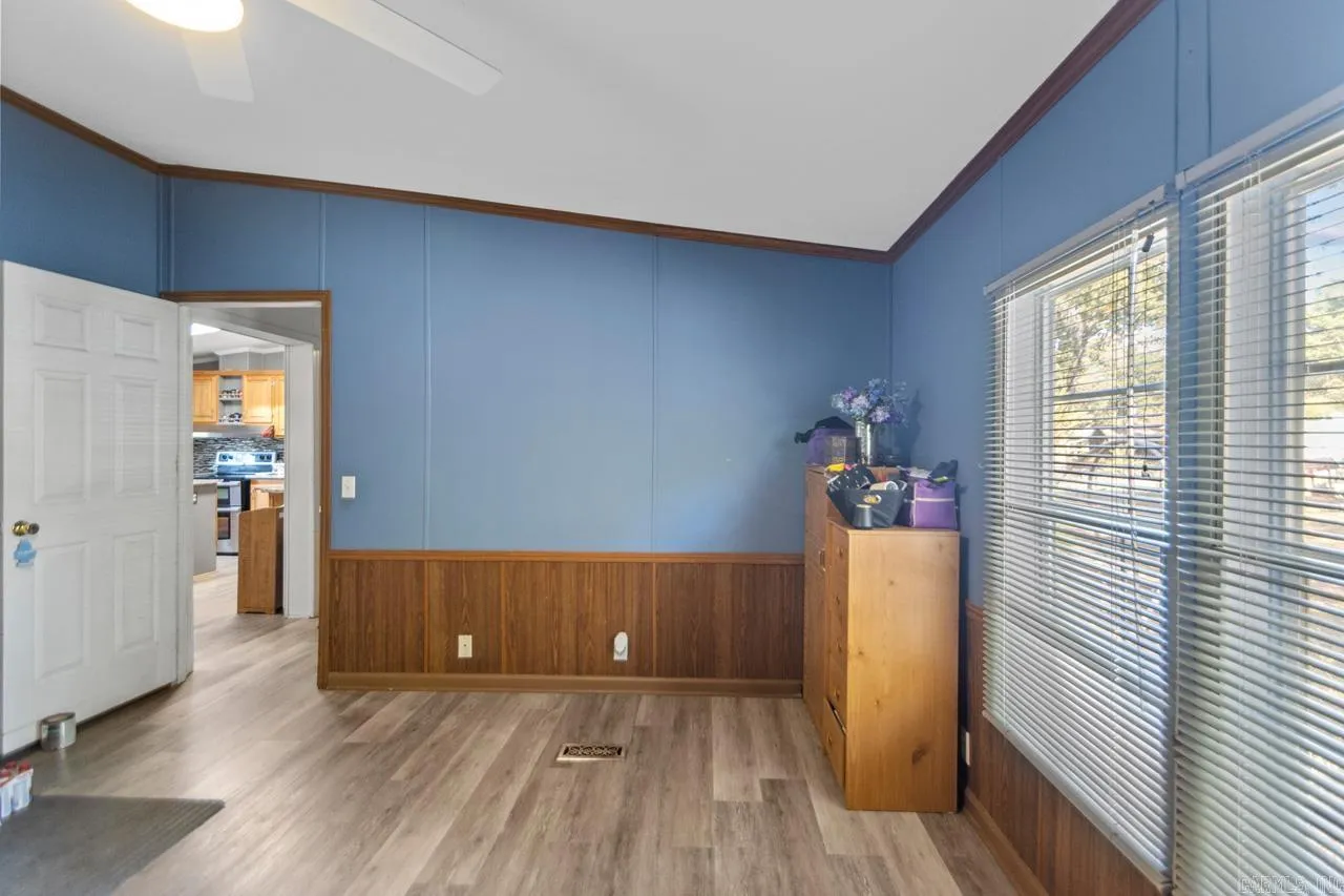 Property at 3101 W Grinde - Image 20