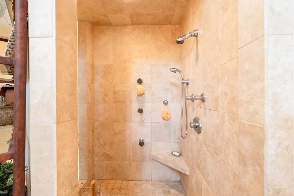 Property at 3134  Tannenbaum rd. - Image 34