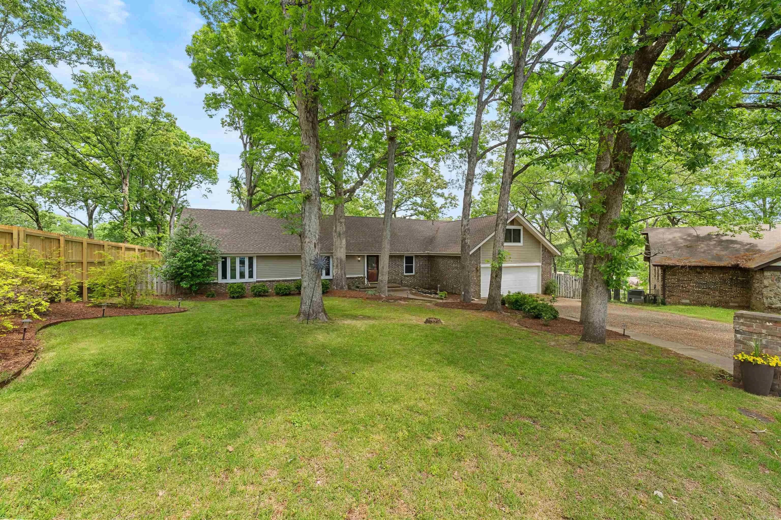Property at 5  Greenview - Image 42