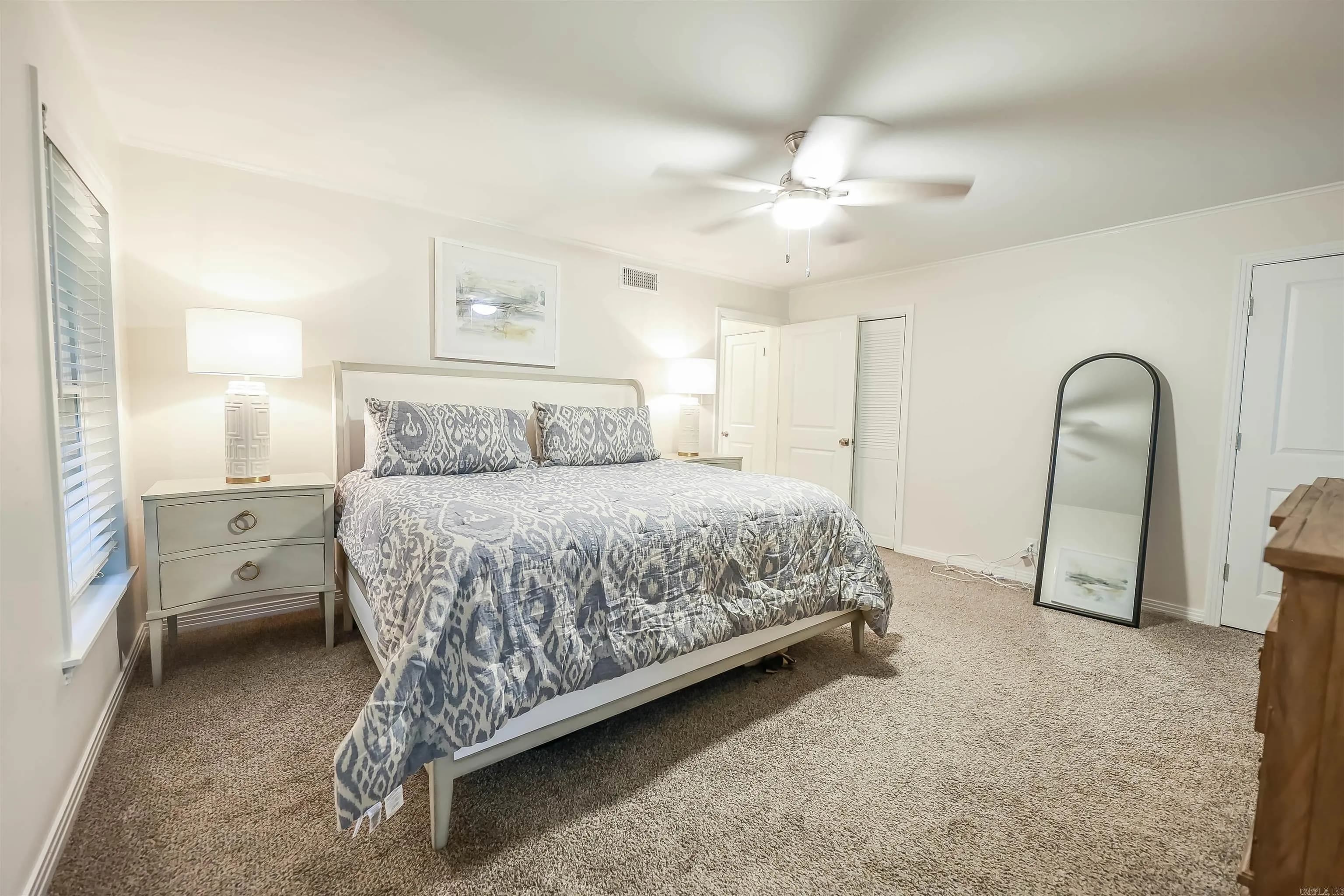 Property at 141  Elaine ave - Image 15