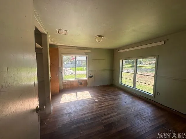 Property at 620  Eagle st - Image 10