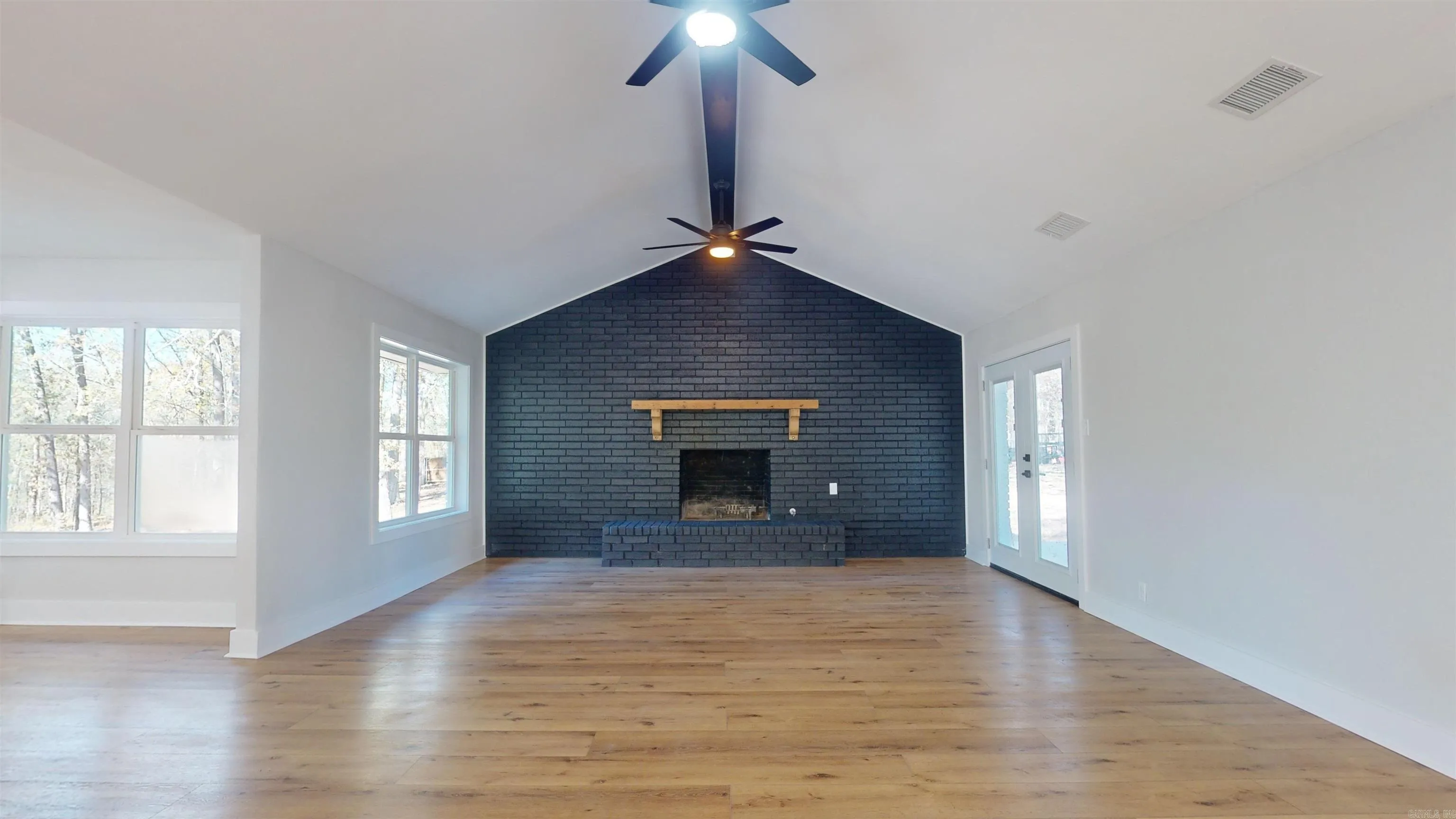 Property at 10  Sweetbrush - Image 3