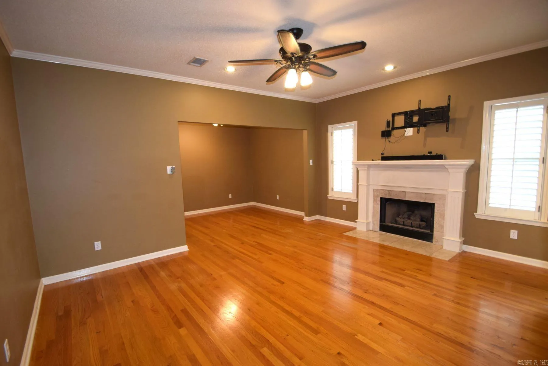 Property at 22  Aberdeen - Image 13