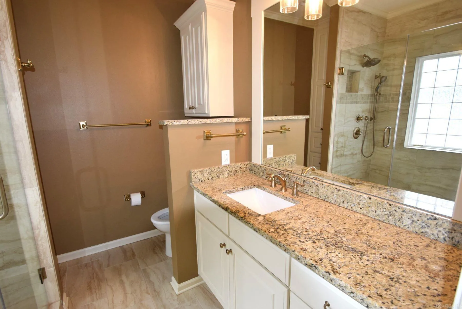 Property at 22  Aberdeen - Image 17