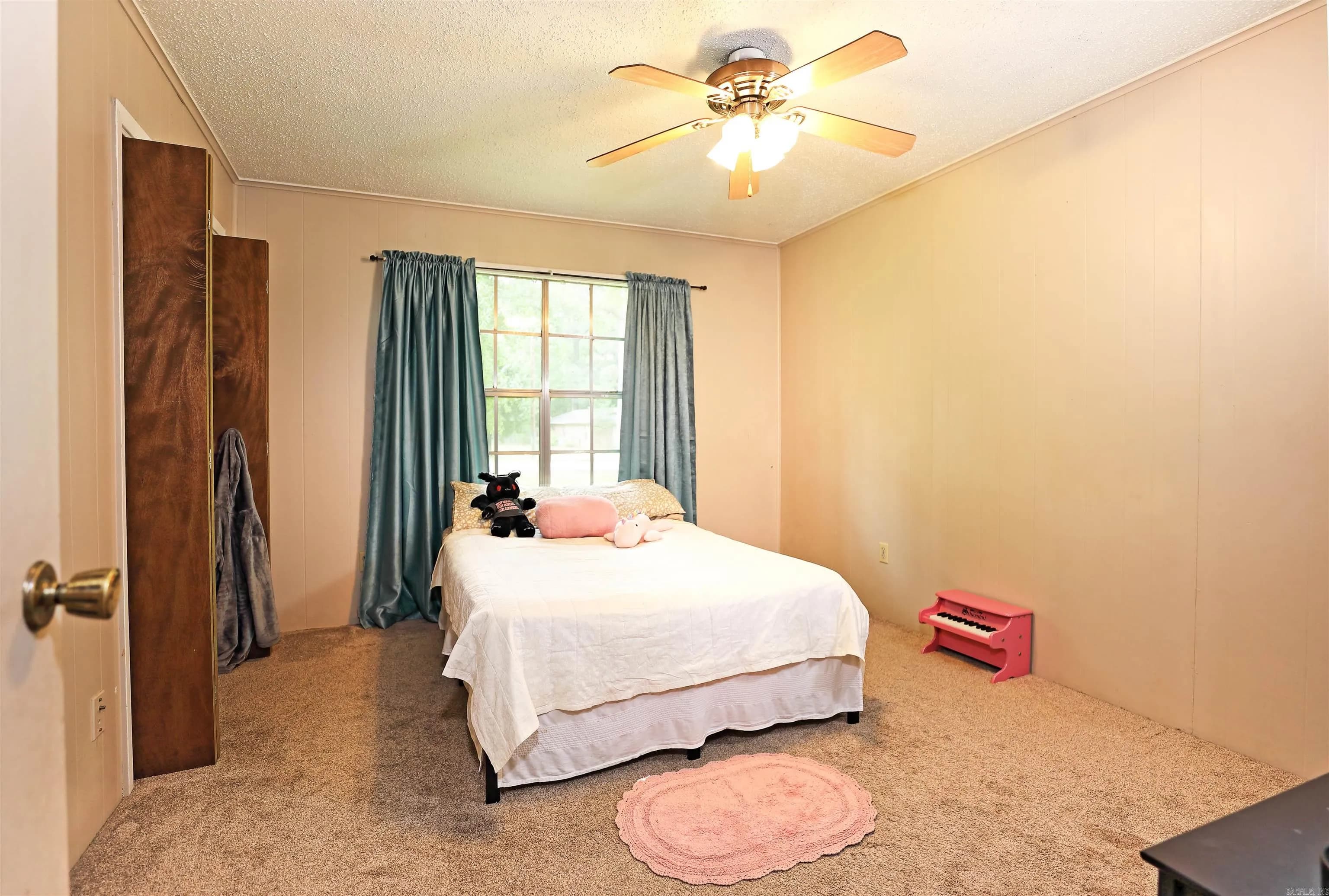 Property at 1500  James - Image 9