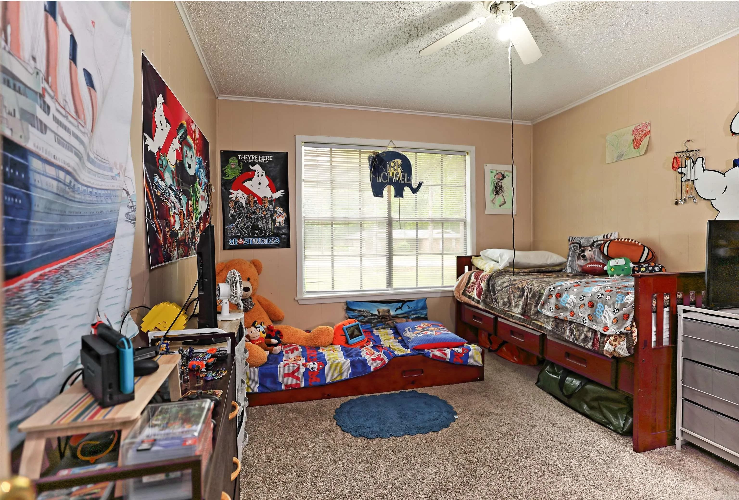 Property at 1500  James - Image 11