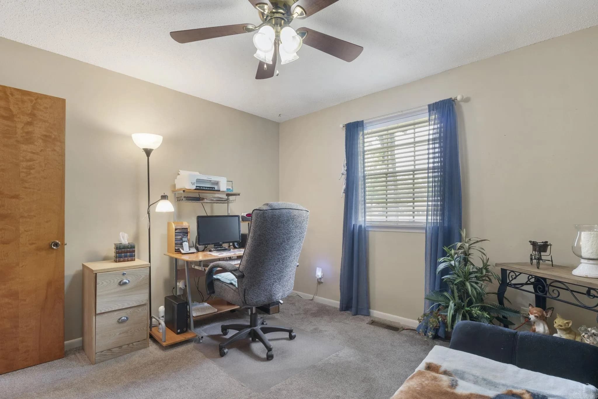 Property at 533  Melanie - Image 33