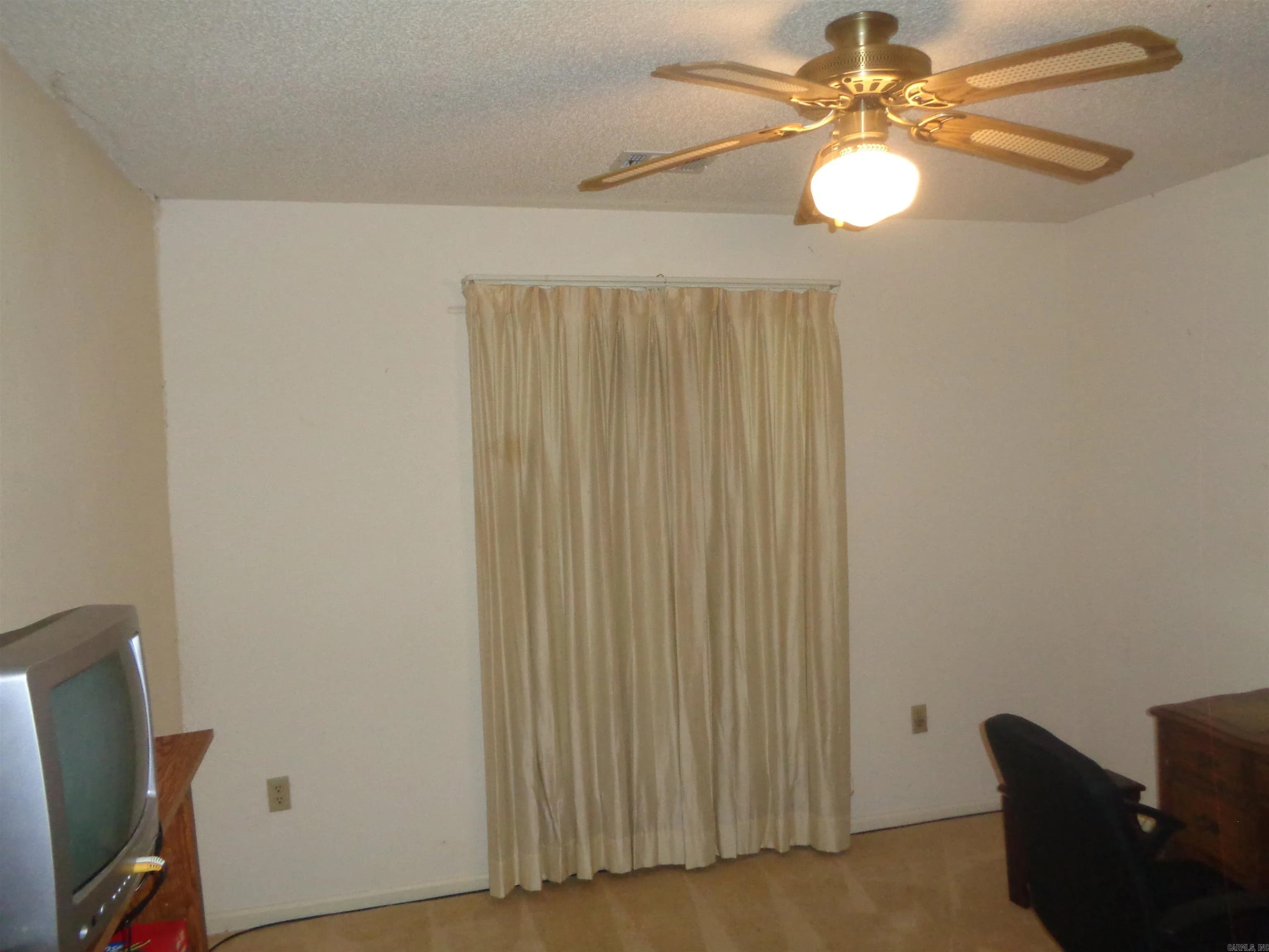 Property at 9422  Herndon - Image 35