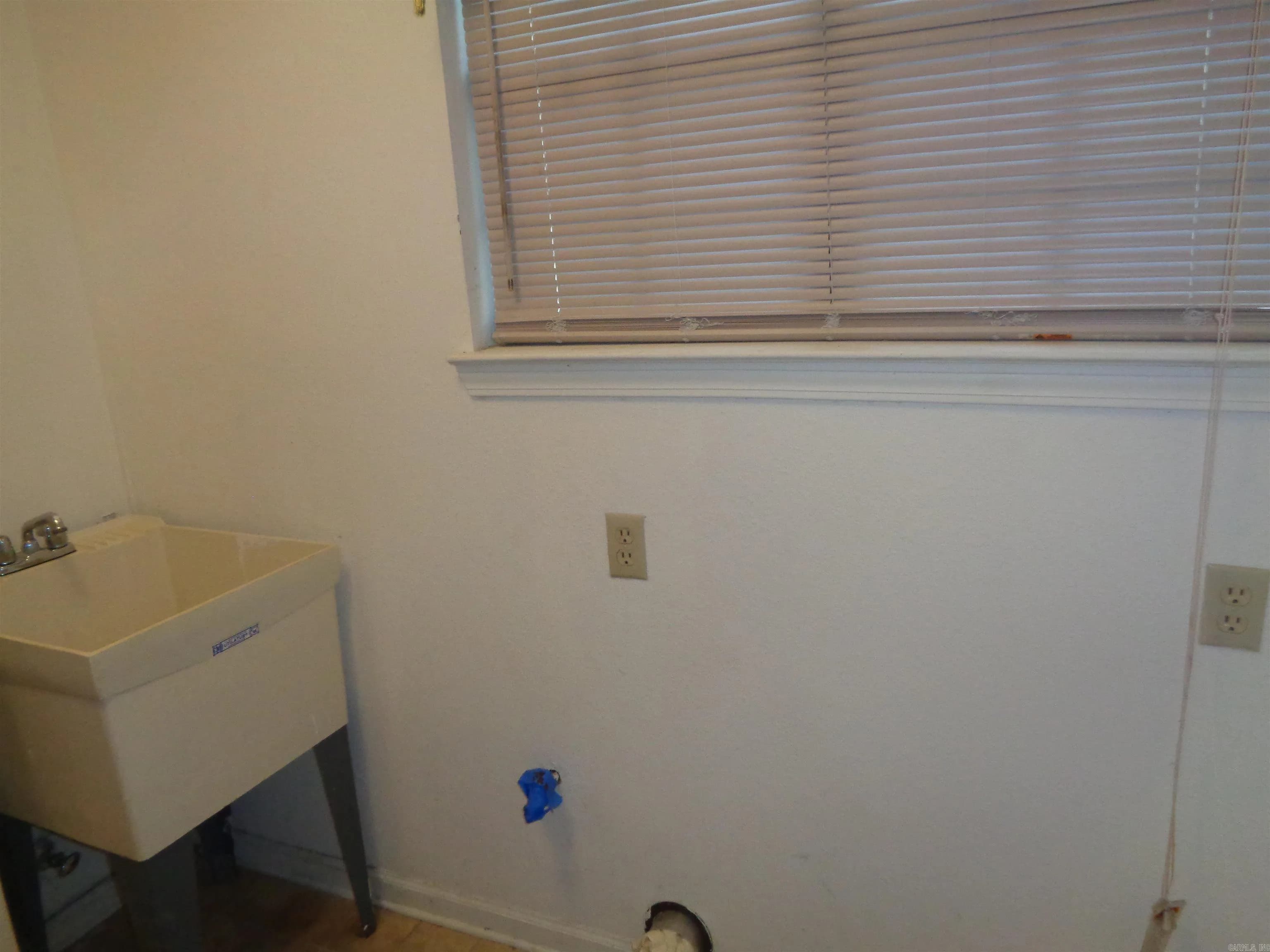 Property at 9422  Herndon - Image 40