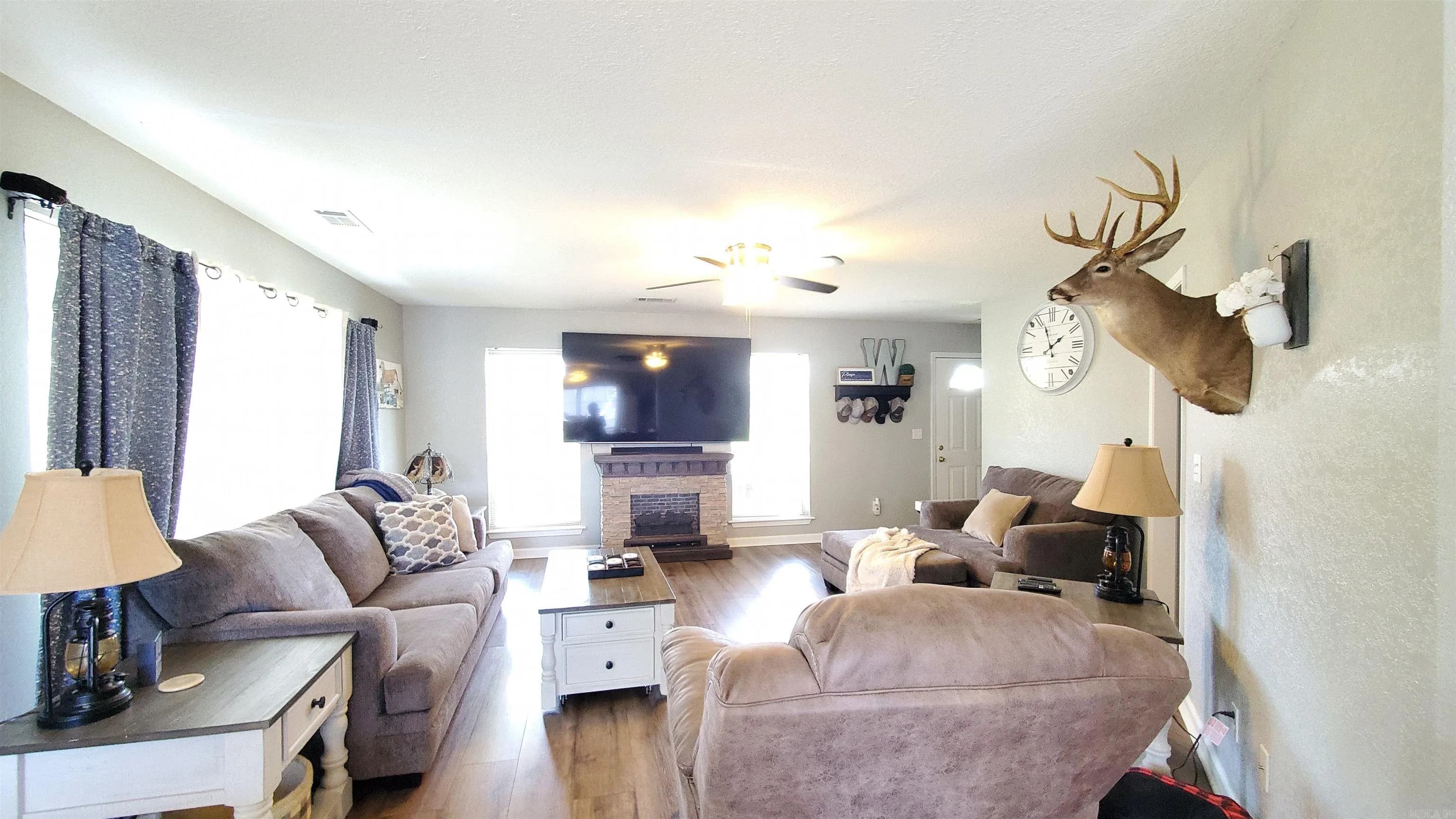 Property at 1800  Peachwood - Image 5